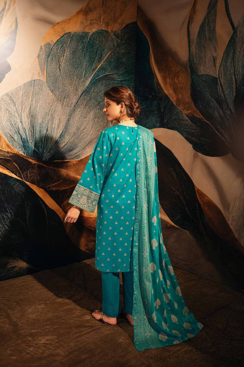 img_nishat_lawn_ramdan_edit_awwal_boutique