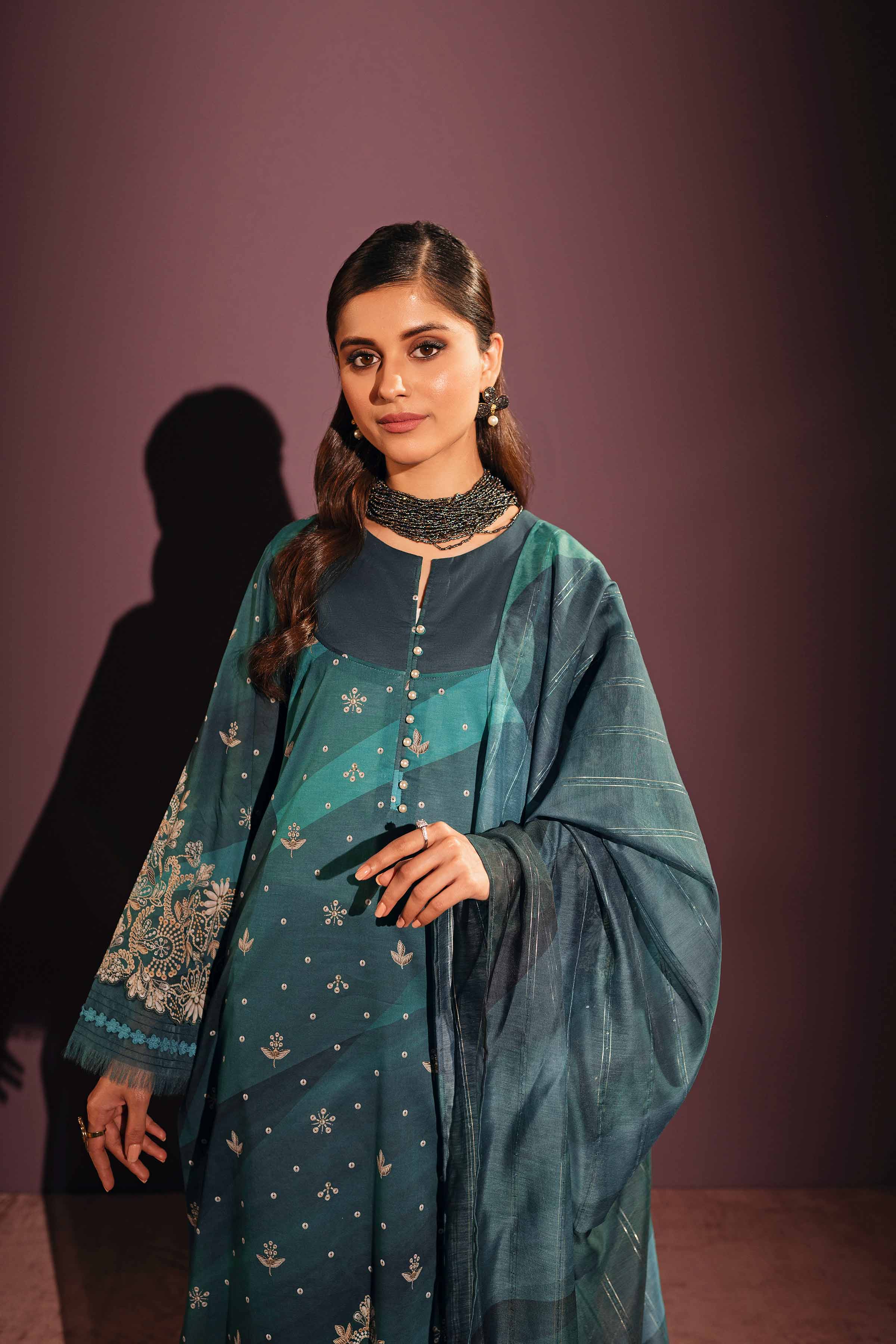 Img_nishat_lawn_23_ramdan_edit_awwal_boutique