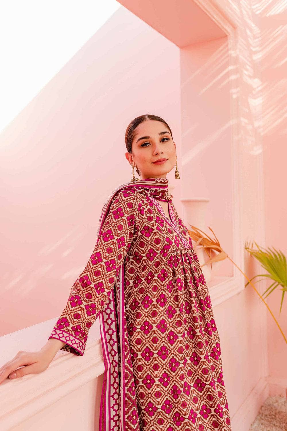 Img_nishat_lawn_ramdan_edit_awwal_boutique