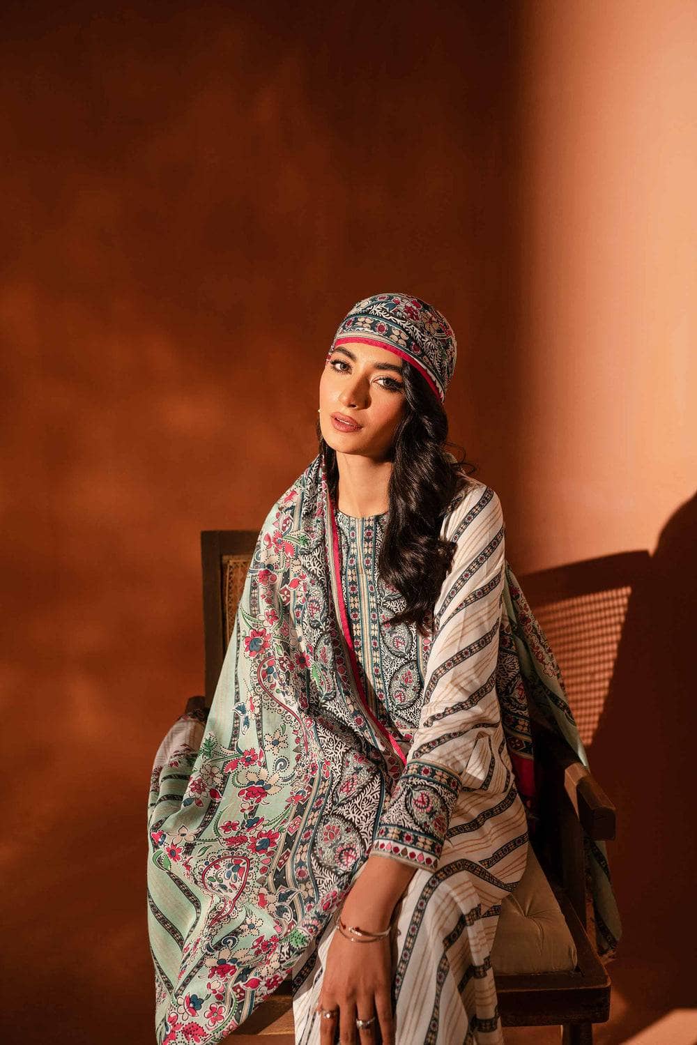 Img_nishat_lawn_ramdan_edit_awwal_boutique