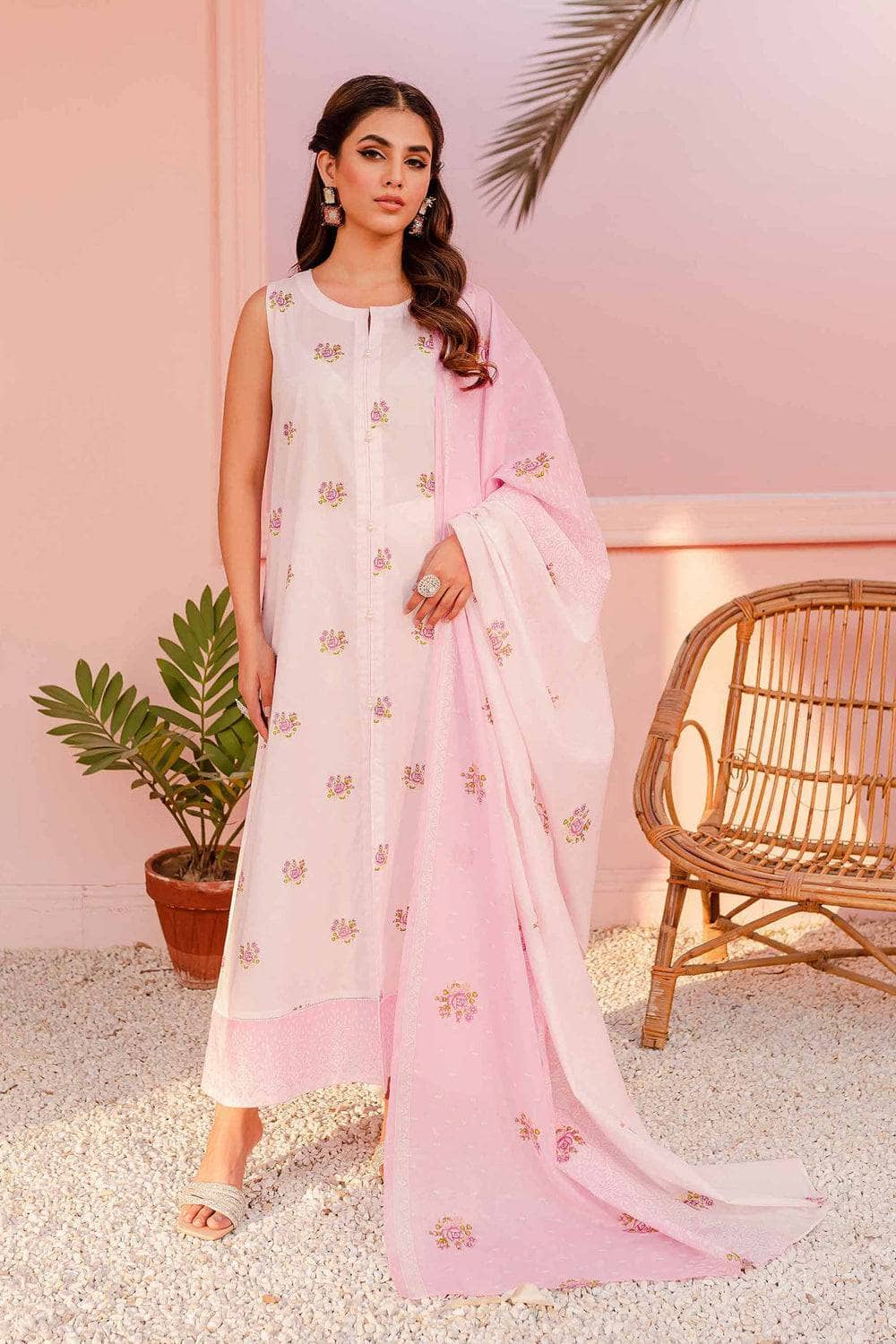 Img_nishat_lawn_ramdan_edit_awwal_boutique