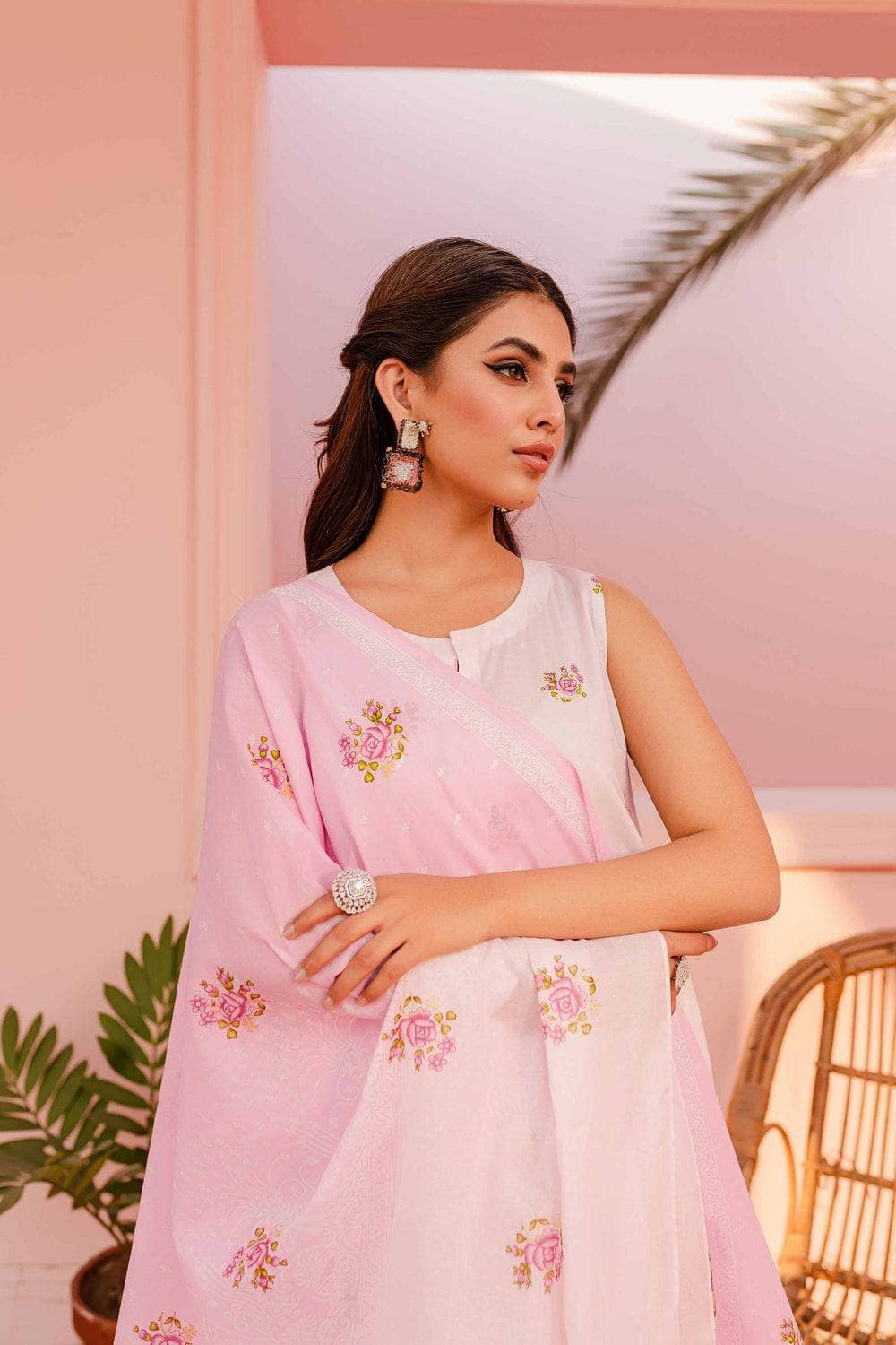 Img_nishat_lawn_ramdan_edit_awwal_boutique