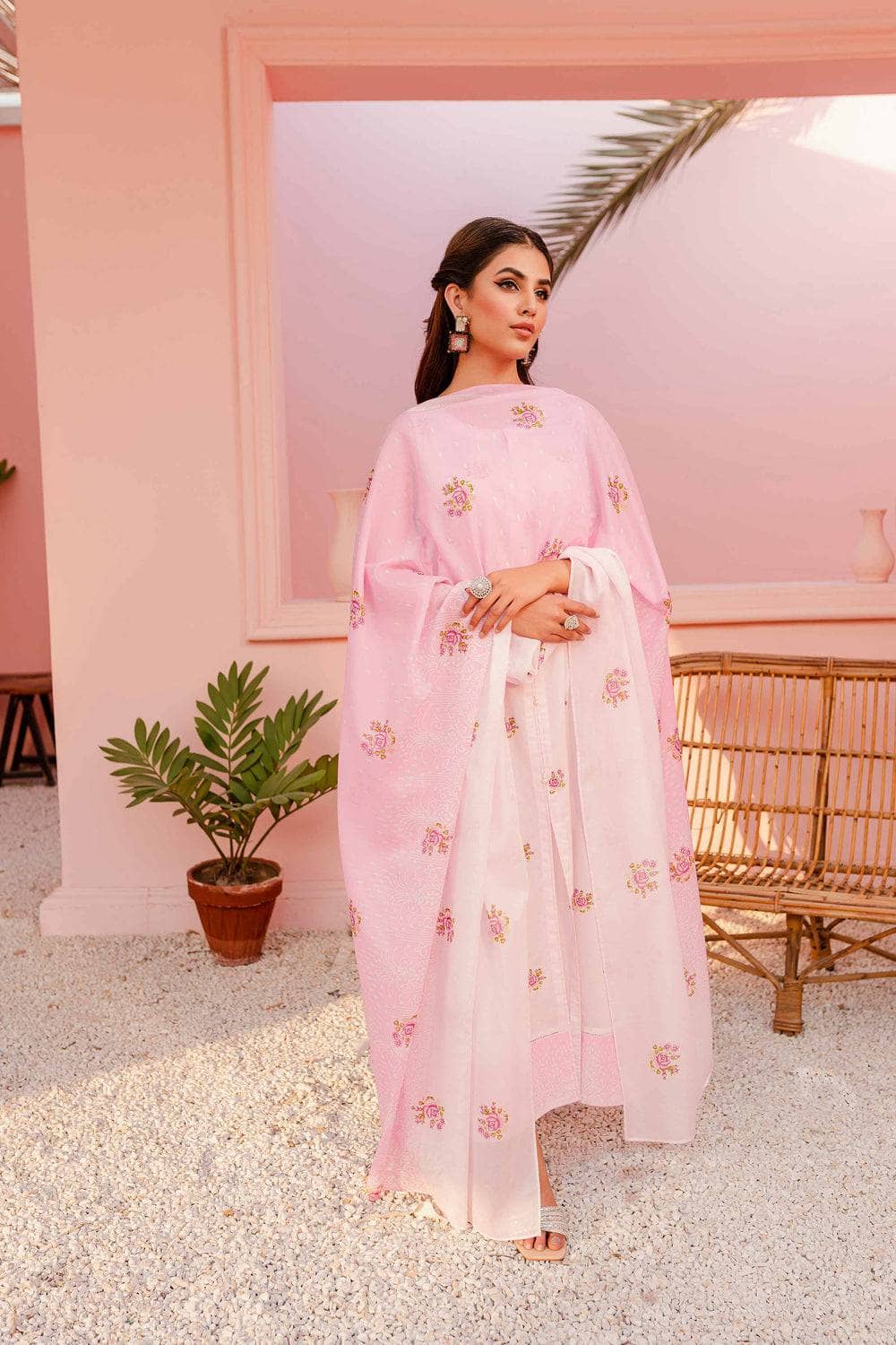 Img_nishat_lawn_ramdan_edit_awwal_boutique