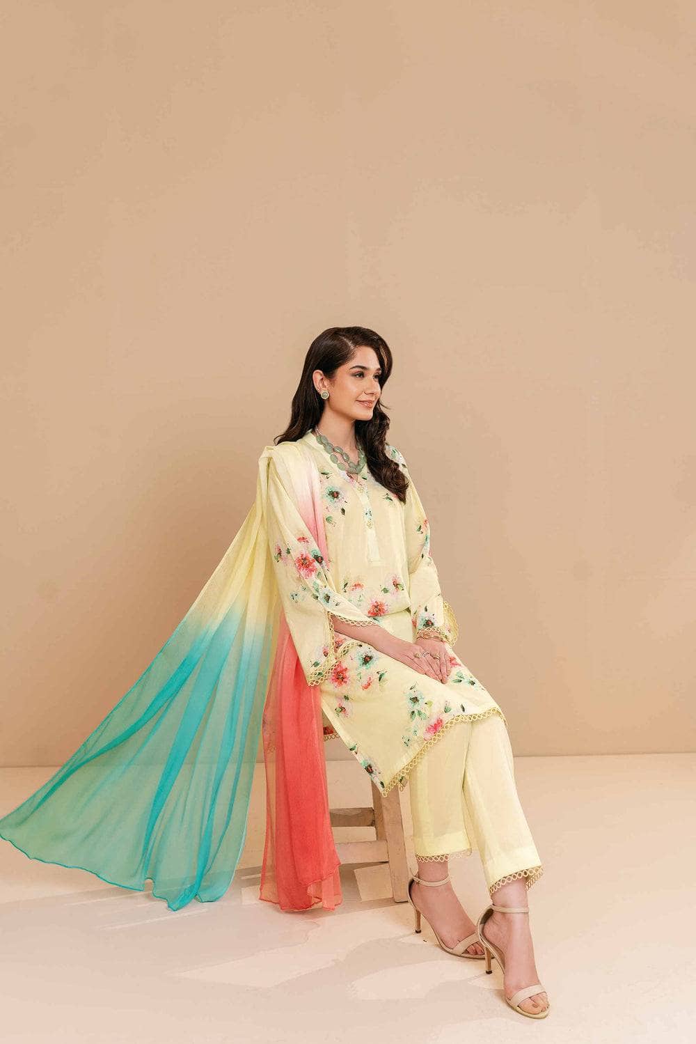 Img_nishat_lawn_ramdan_edit_awwal_boutique