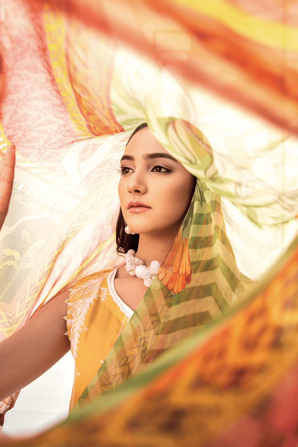 img_iznik_chinon_lawn_collection_awwal_boutique_eid_collection