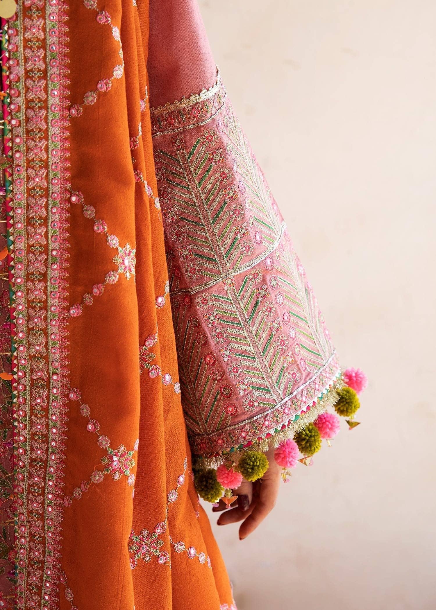 img_hussain_rehar_karandi_22_awwal_boutique