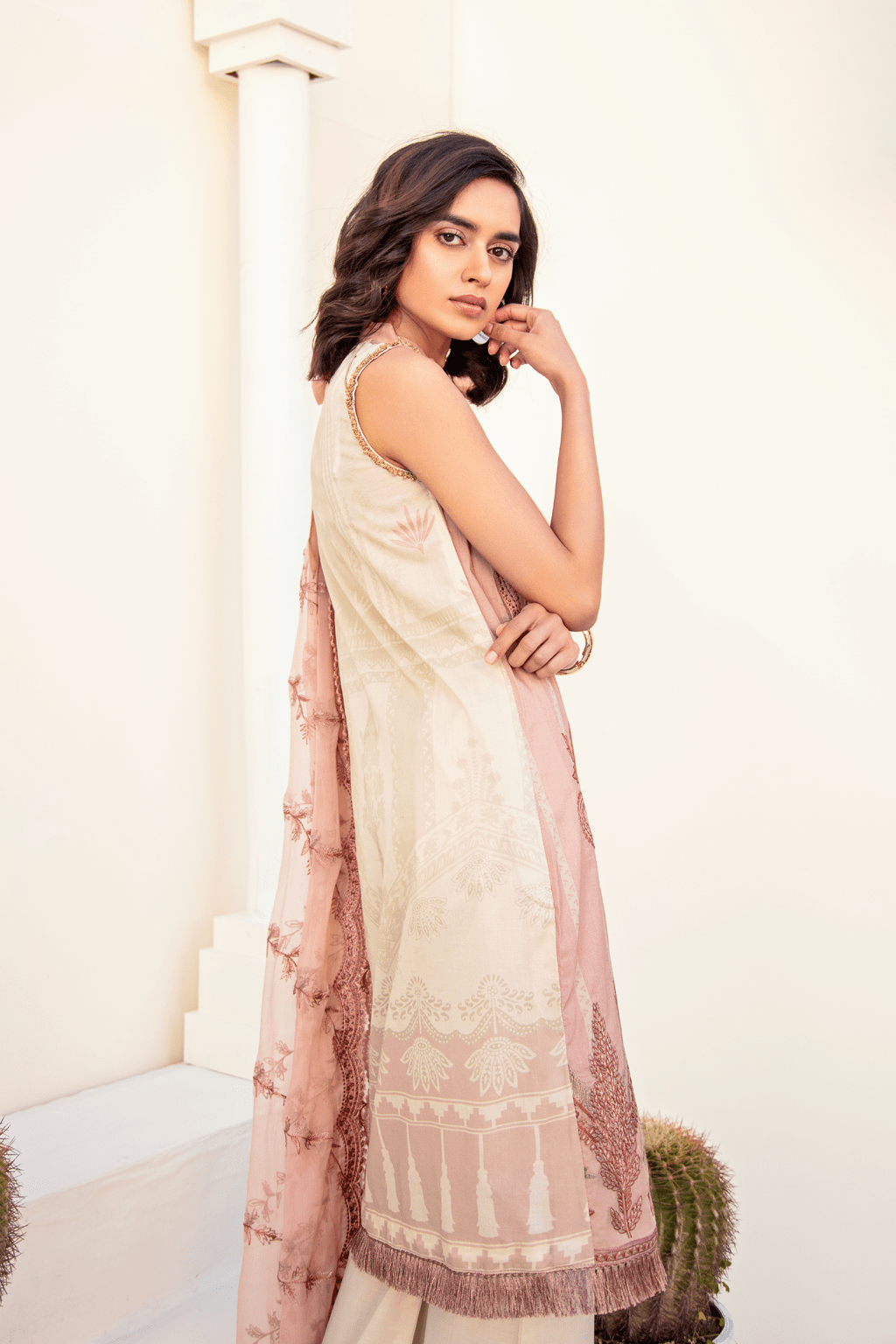 img_iznik_chinon_lawn_collection_awwal_boutique_eid_collection