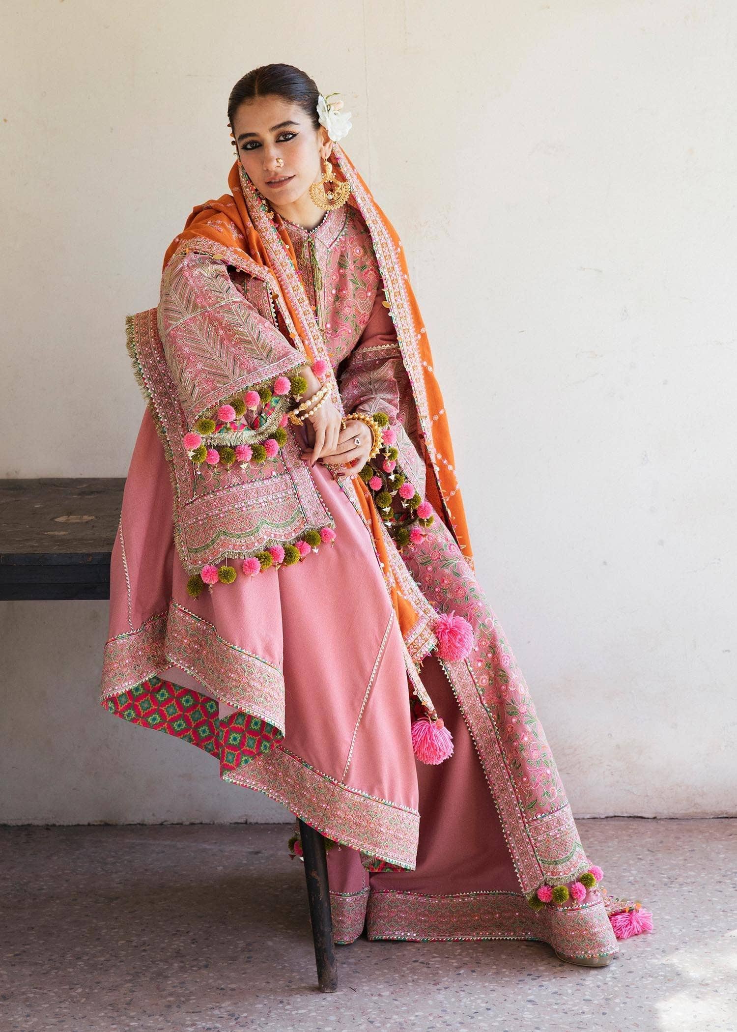 img_hussain_rehar_karandi_22_awwal_boutique