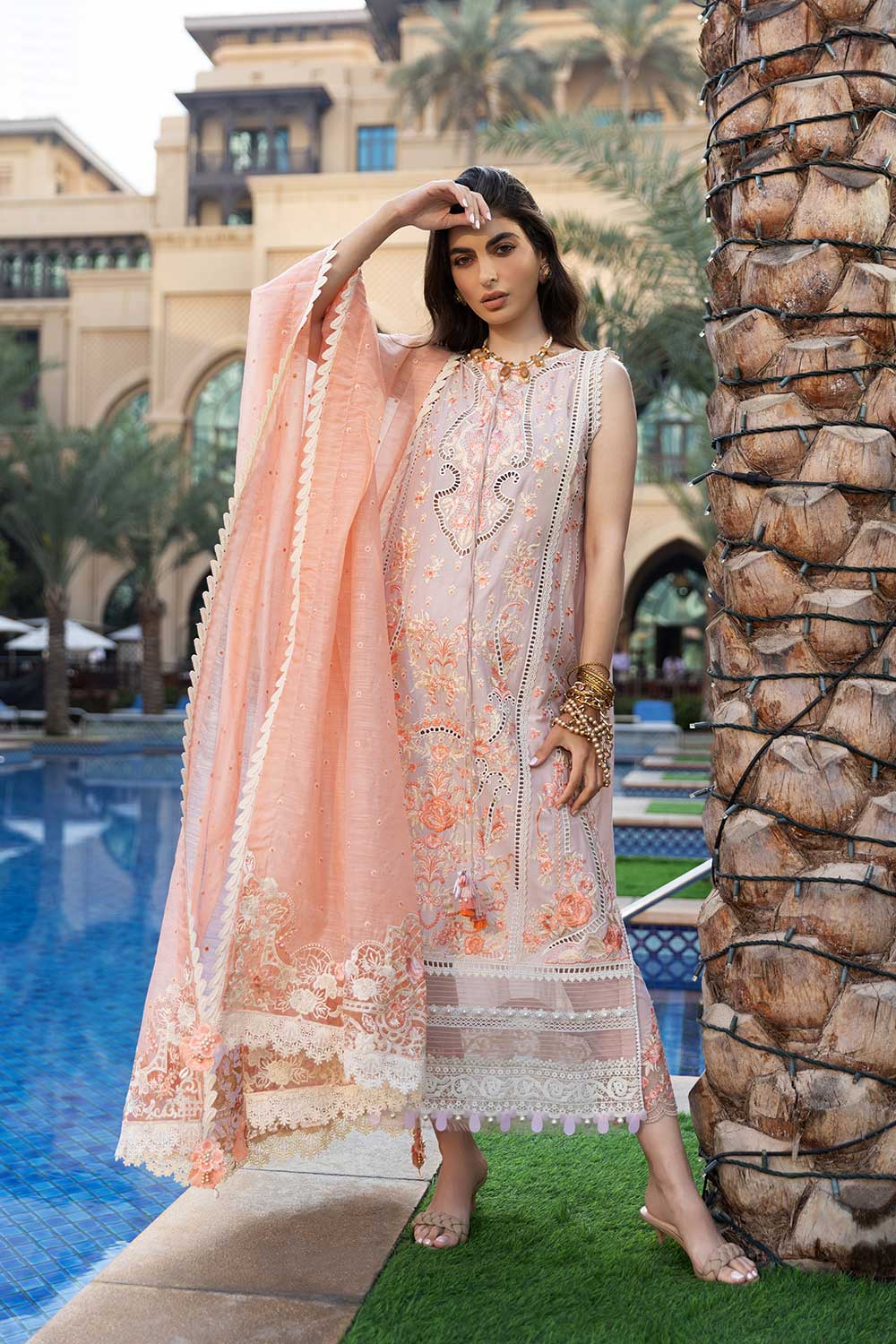 img_sobia_nazir_lawn_22_awwal_boutique