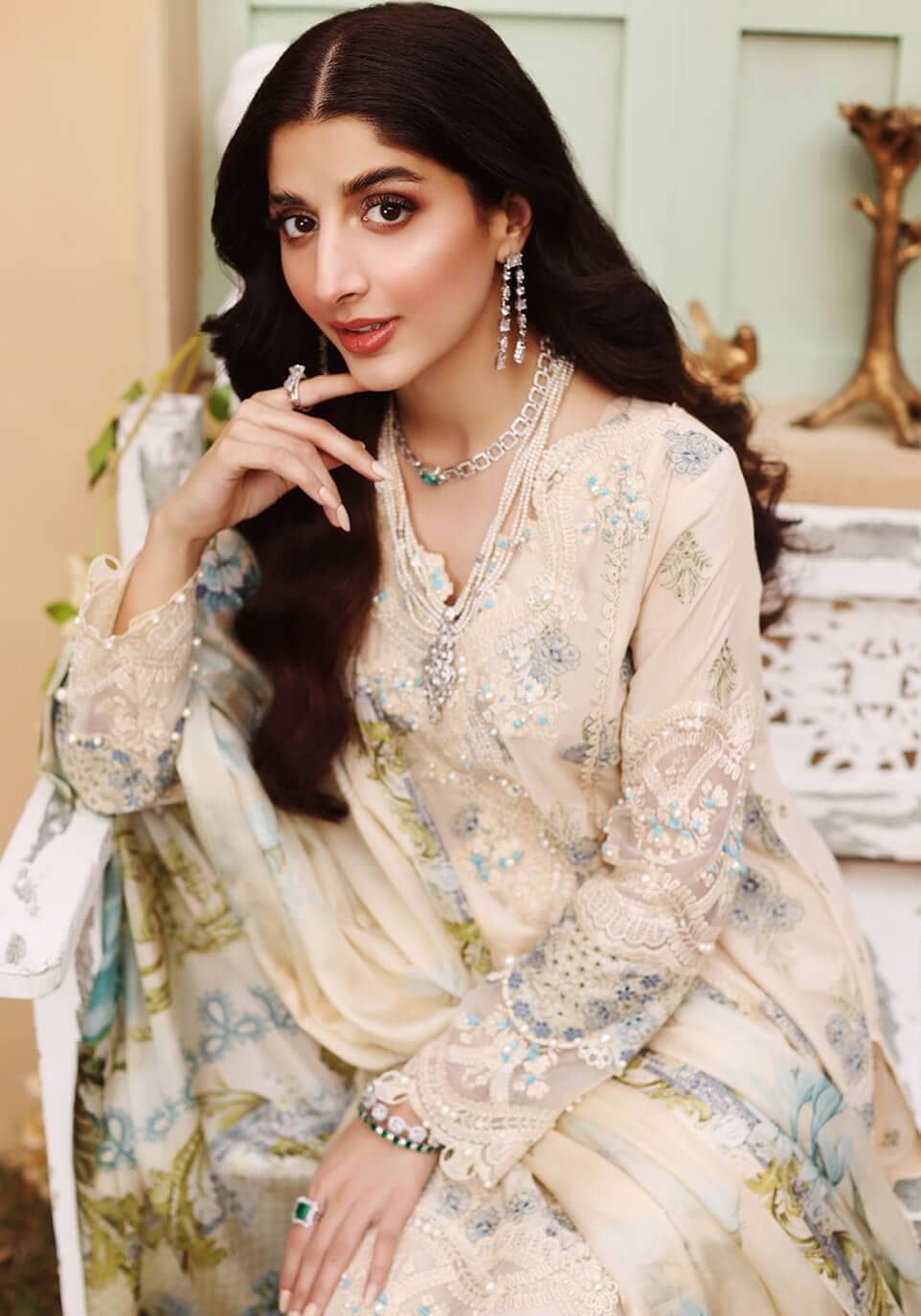 img_elaf_luxury_lawn_22_awwal_boutique