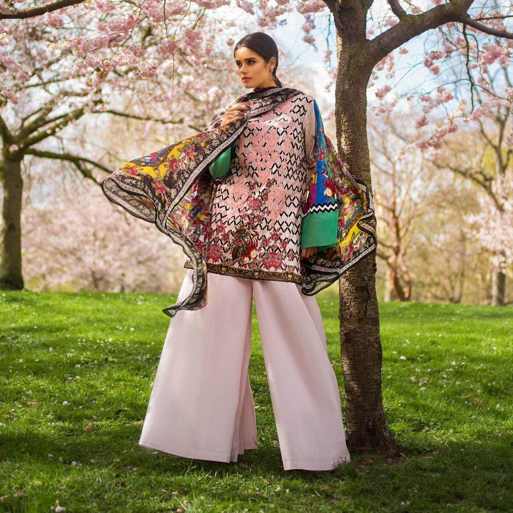 img_honey_waqar_lawn_collection_sale_awwal_boutique