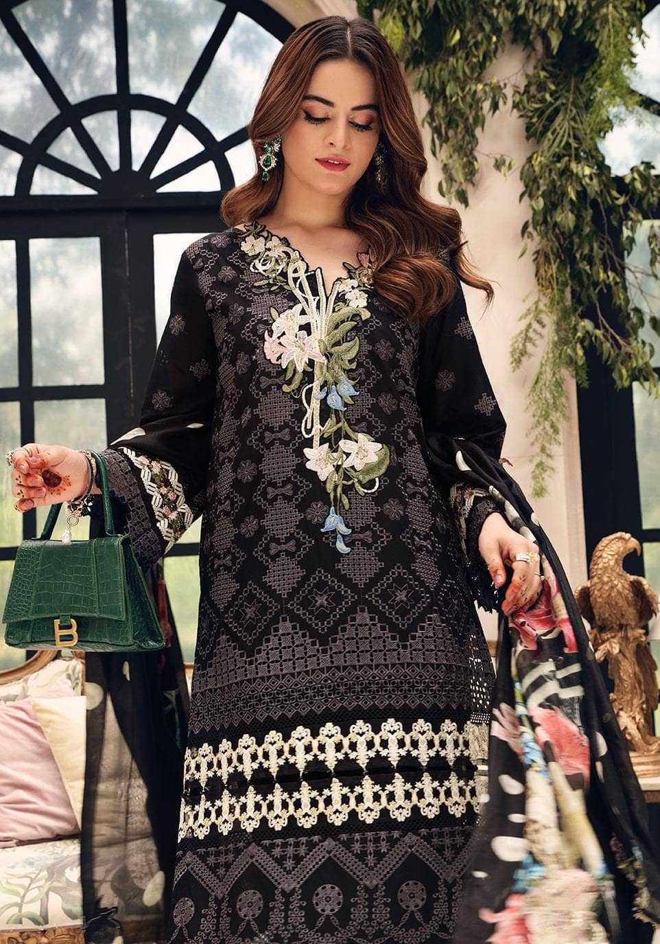 img_elaf_festive_chikankari_lawn_collection_awwal_boutique