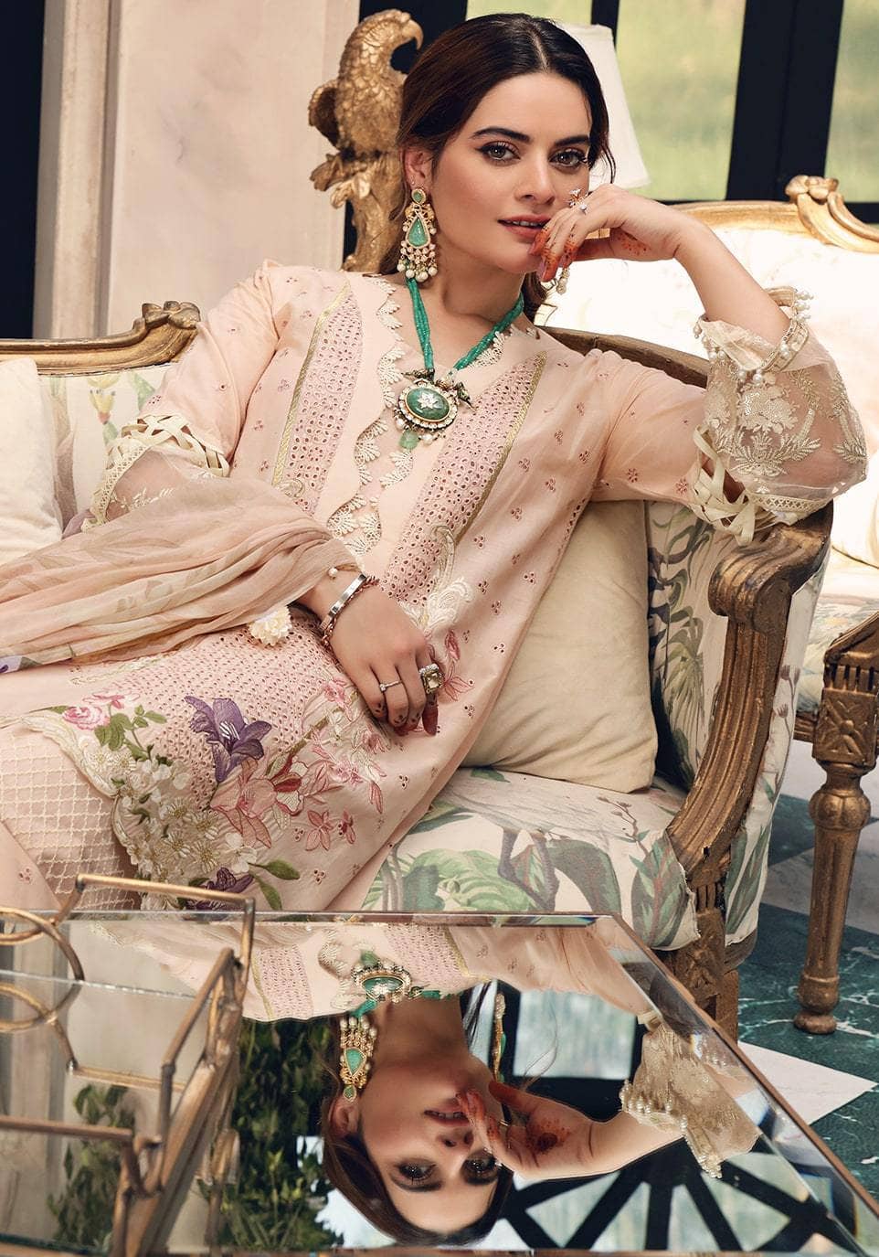 img_elaf_festive_chikankari_lawn_collection_awwal_boutique