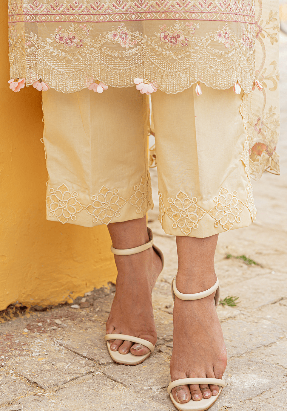 img_zarqash_lawn_23_awwal_boutique