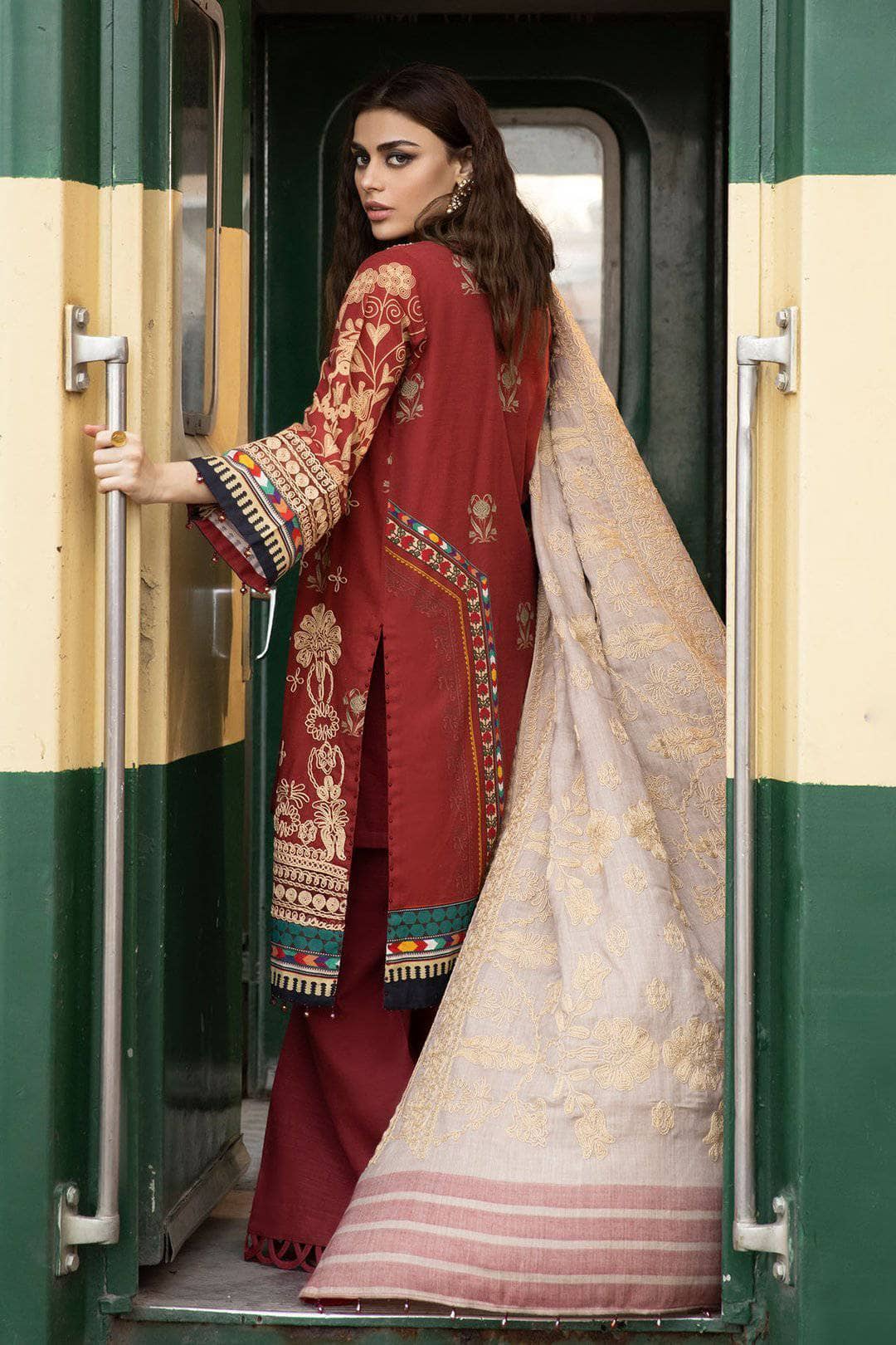 img_nureh_maya_khaddar_vol_2_awwal_boutique