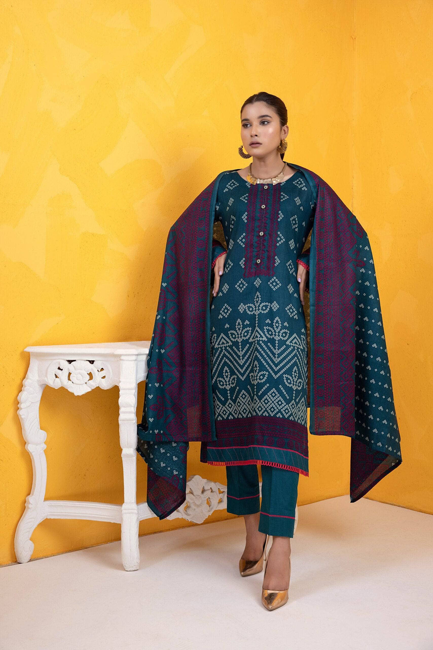 img_erum_misha_lawn_22_awwal_boutique