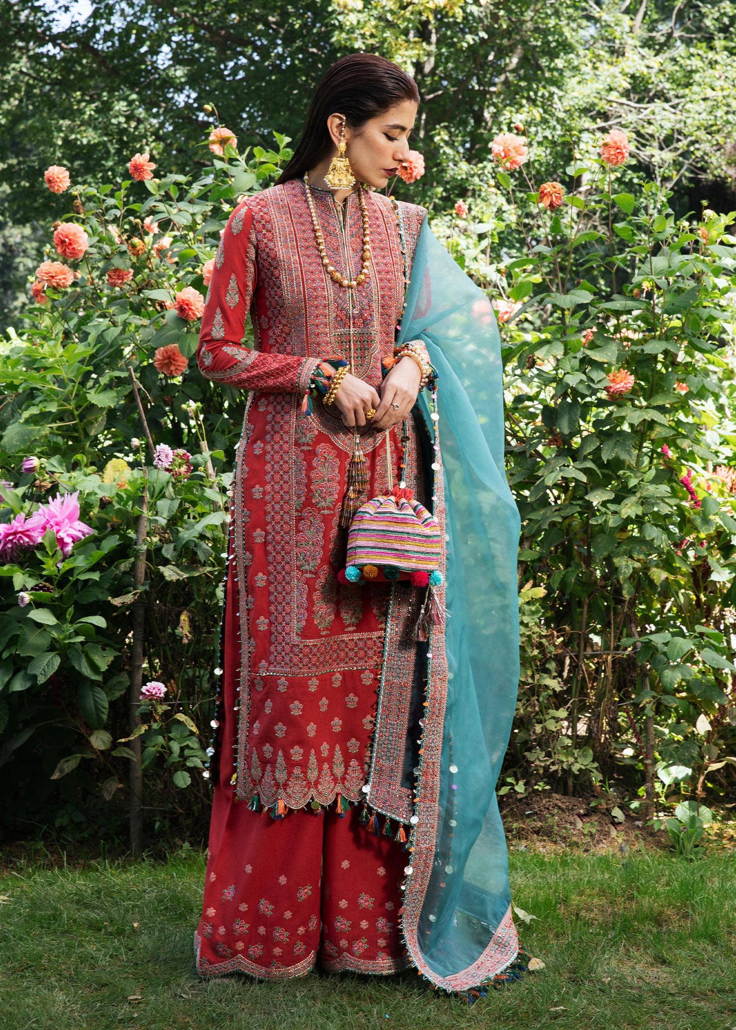 img_hussain_rehar_karandi_22_awwal_boutique