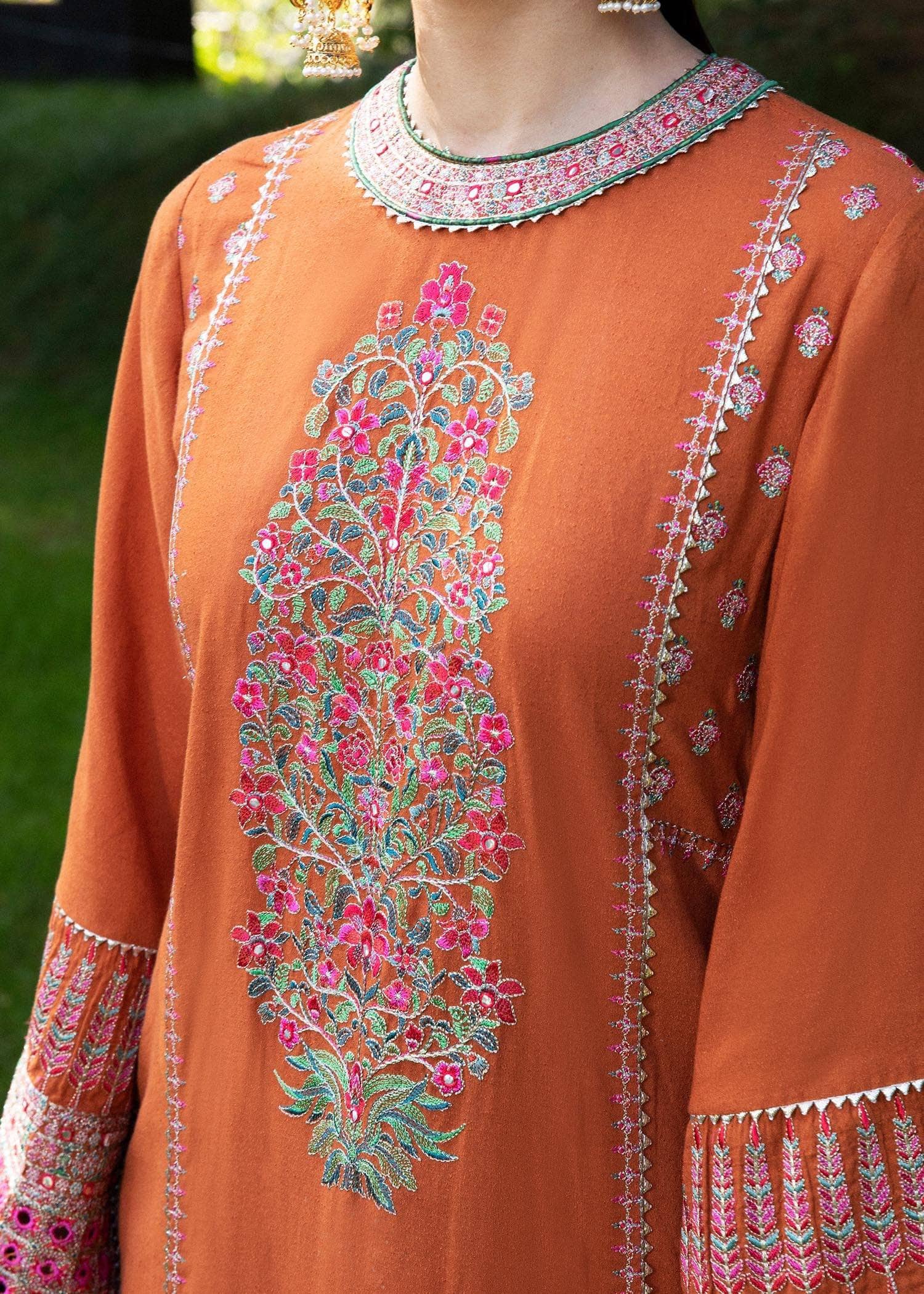 img_hussain_rehar_karandi_22_awwal_boutique