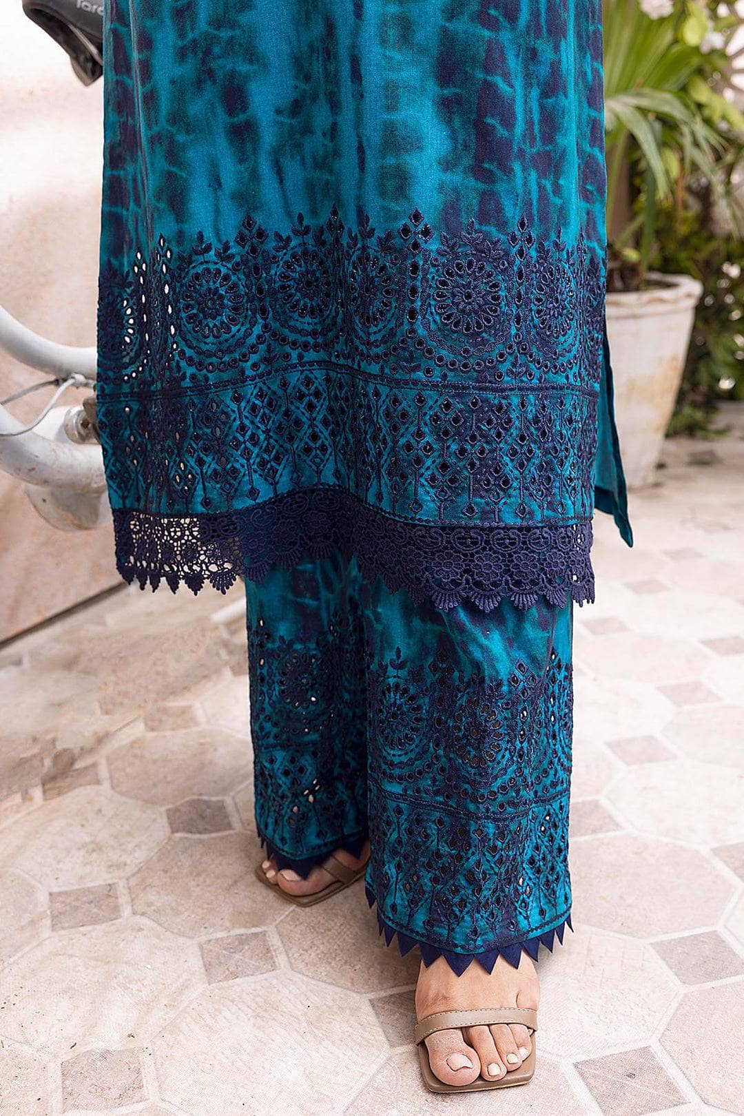 img_nureh_ballerina_lawn_awwal_boutique