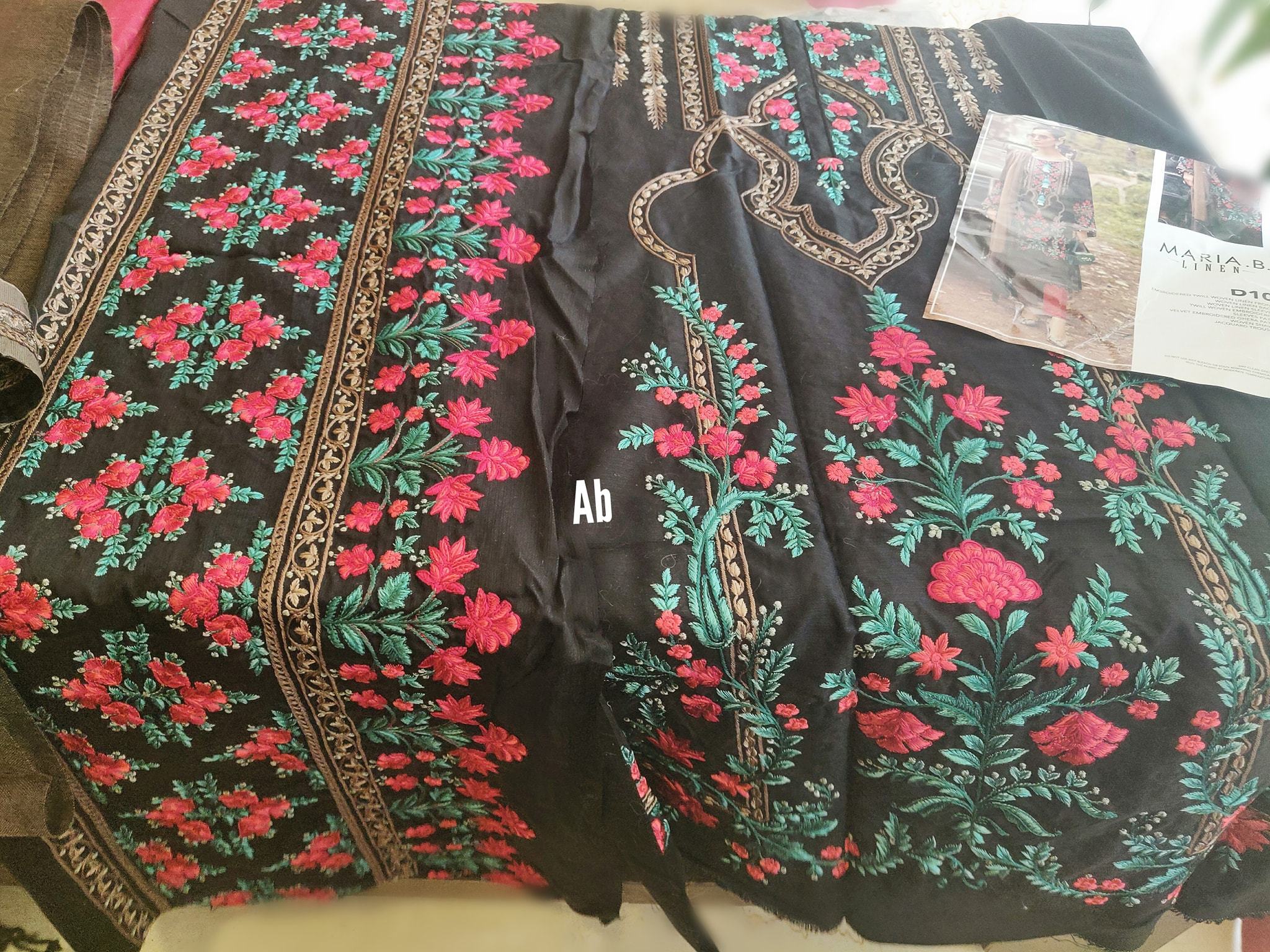 img_maria_b_linen_winter_collection_open_pics_awwal_boutique