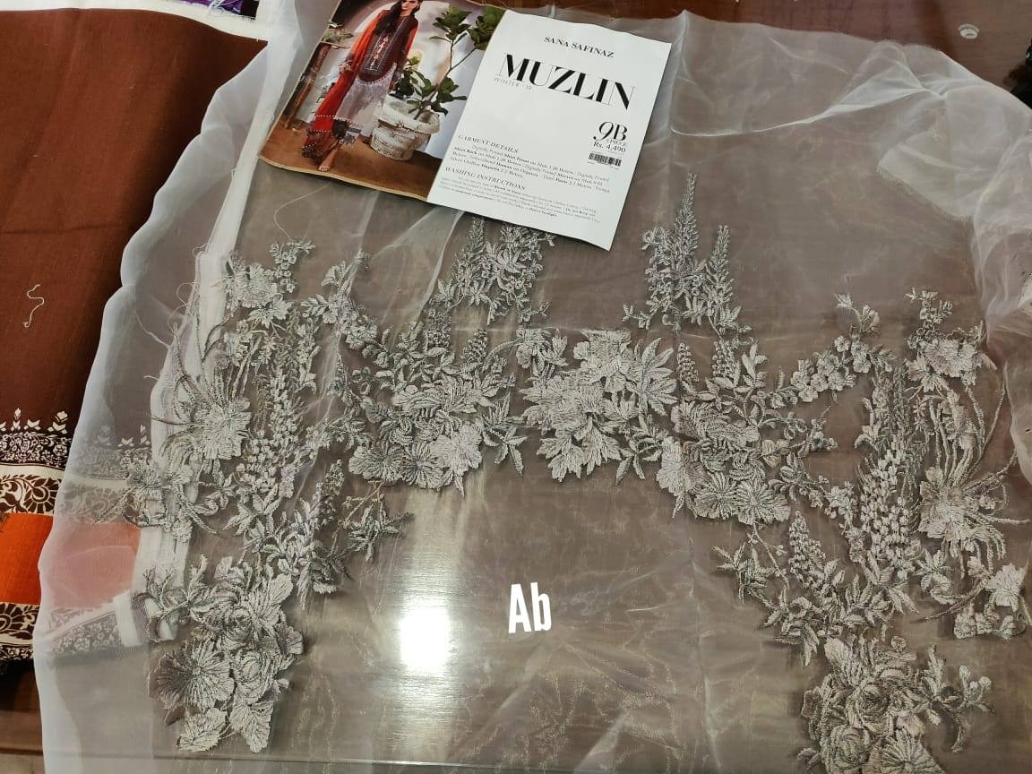 img_sana_safinaz_muzlin_winter_collection_awwal_boutique