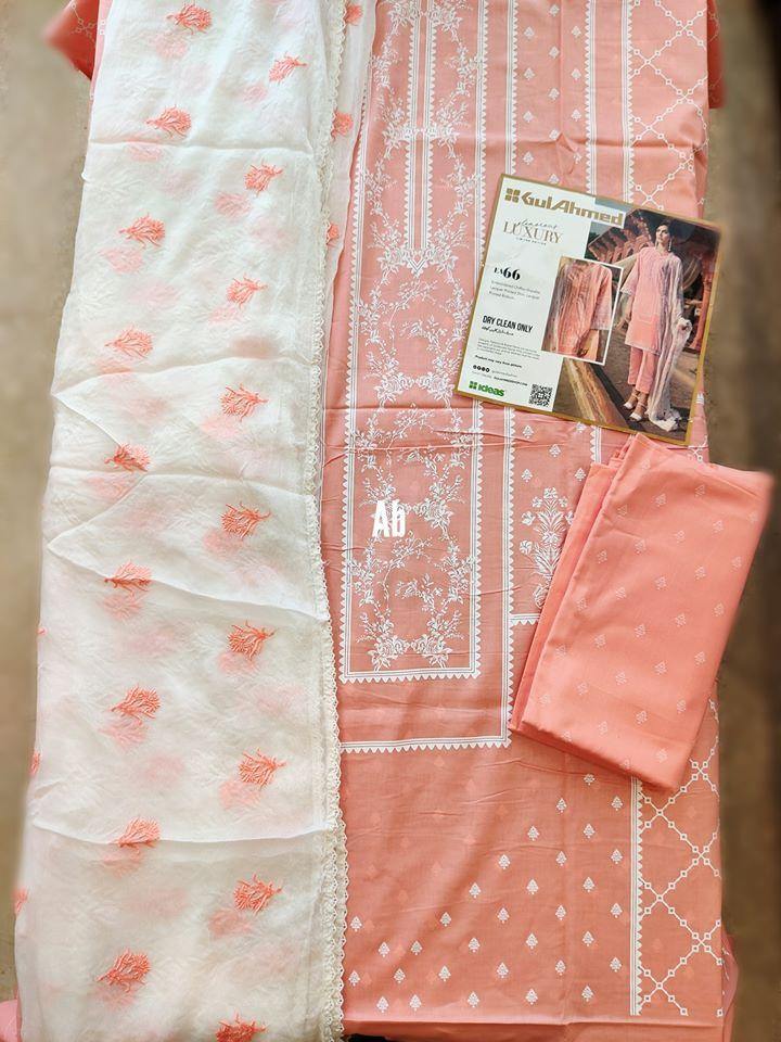 img_open_pic_gul_ahmed_lawn_awwal_boutique