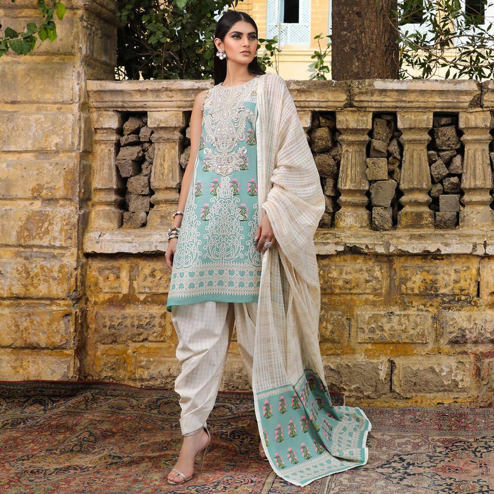image_sana_safinaz_kurnool_block_prints_collection_awwal_boutique_sale