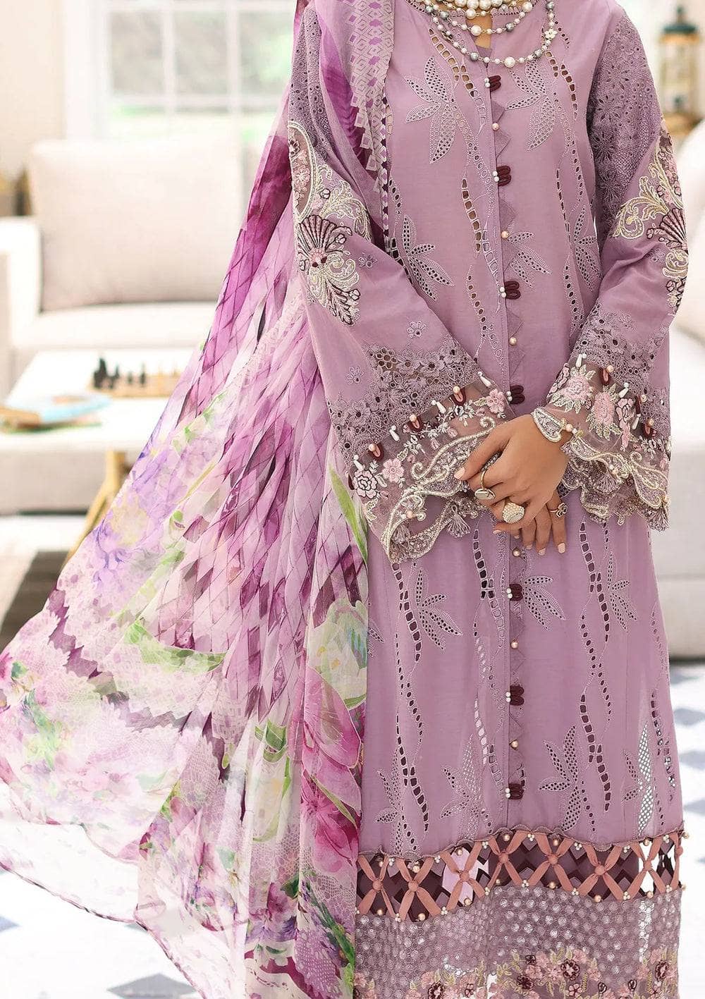 img_elaf_festive_chikankari_lawn_23_awwal_boutique