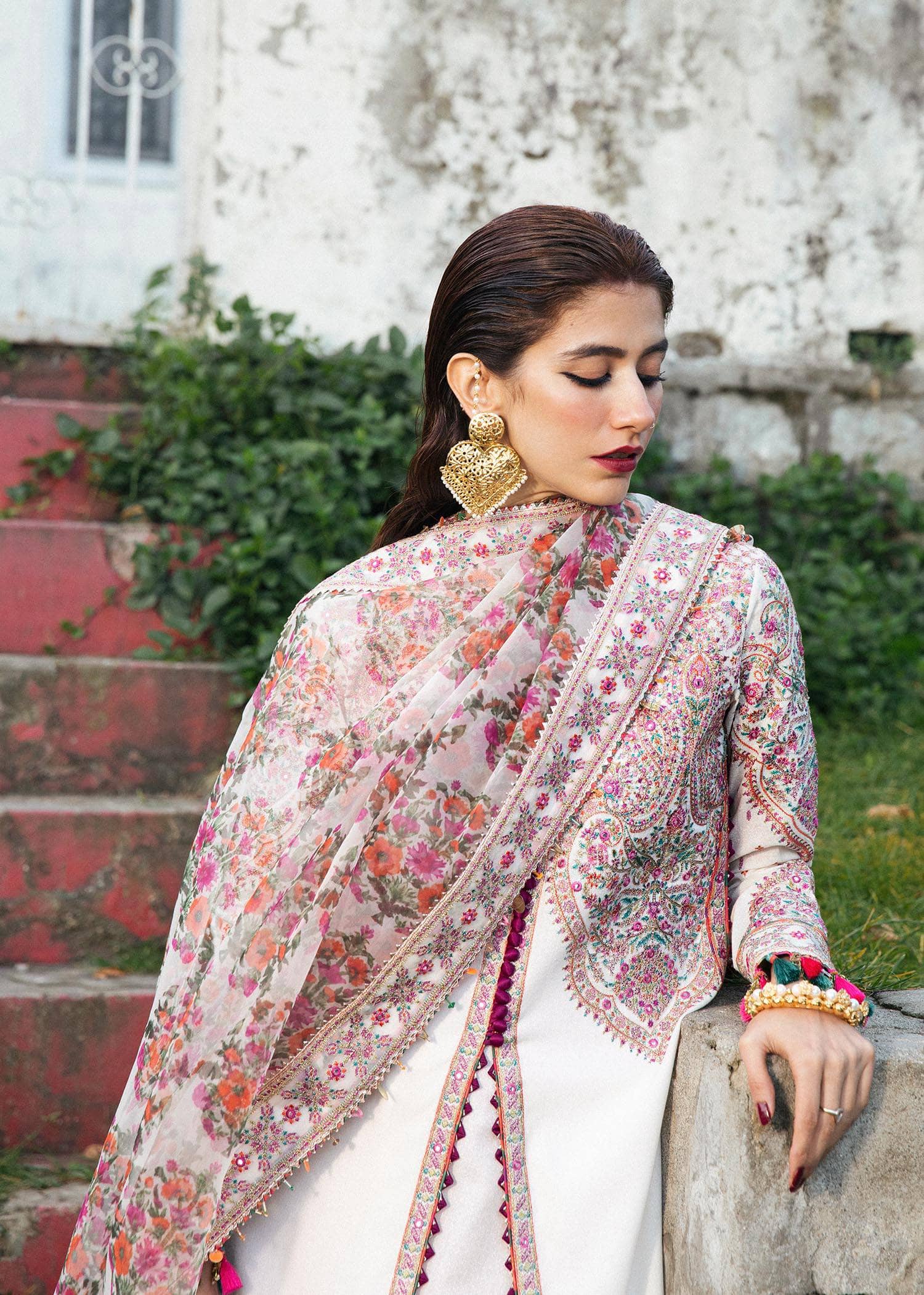 img_hussain_rehar_karandi_22_awwal_boutique