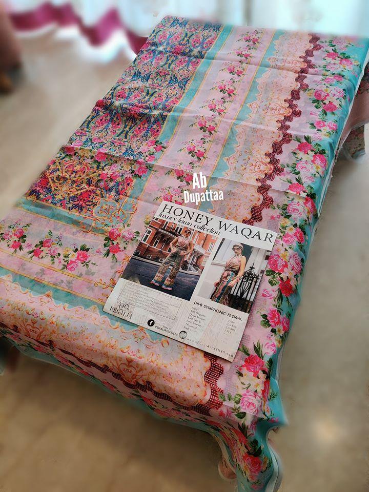 img_open_pics_honey_waqar_lawn_awwal_boutique