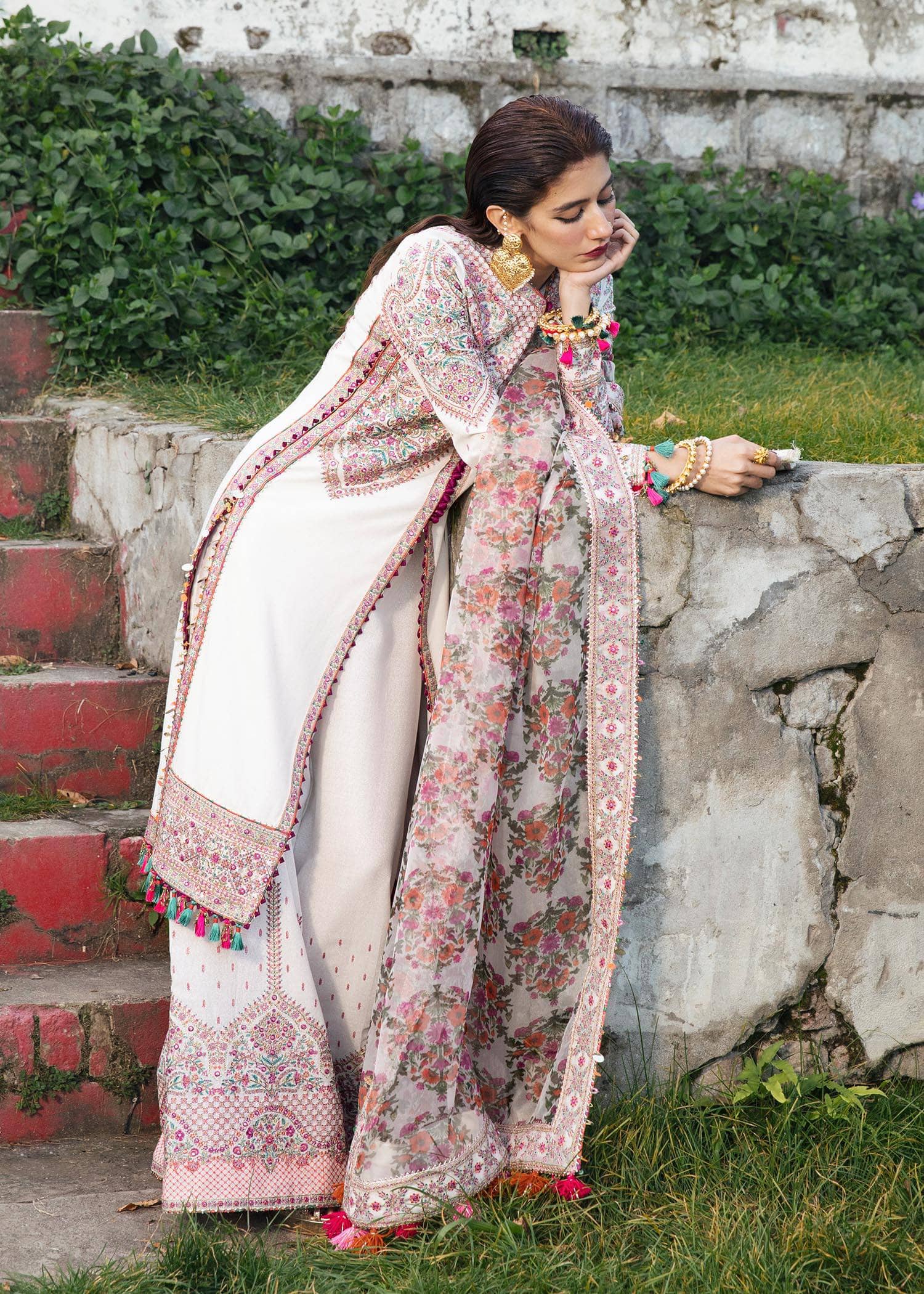 img_hussain_rehar_karandi_22_awwal_boutique