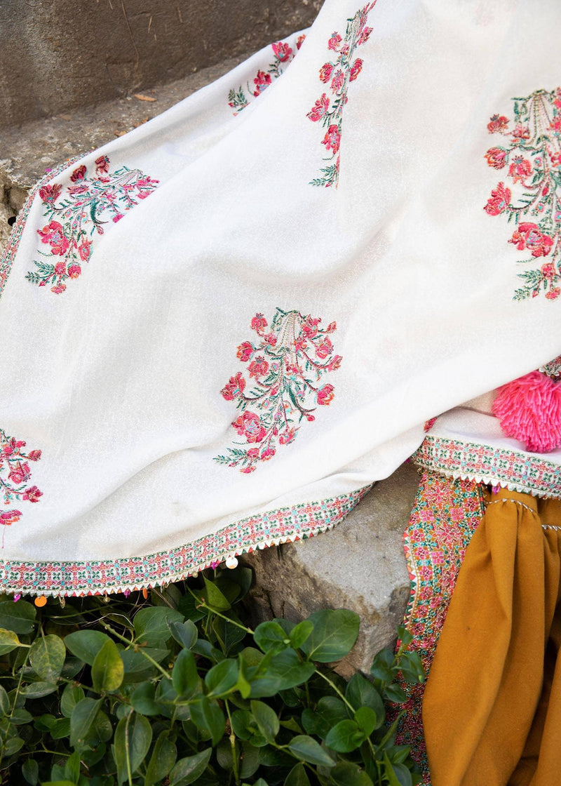 img_hussain_rehar_karandi_22_awwal_boutique