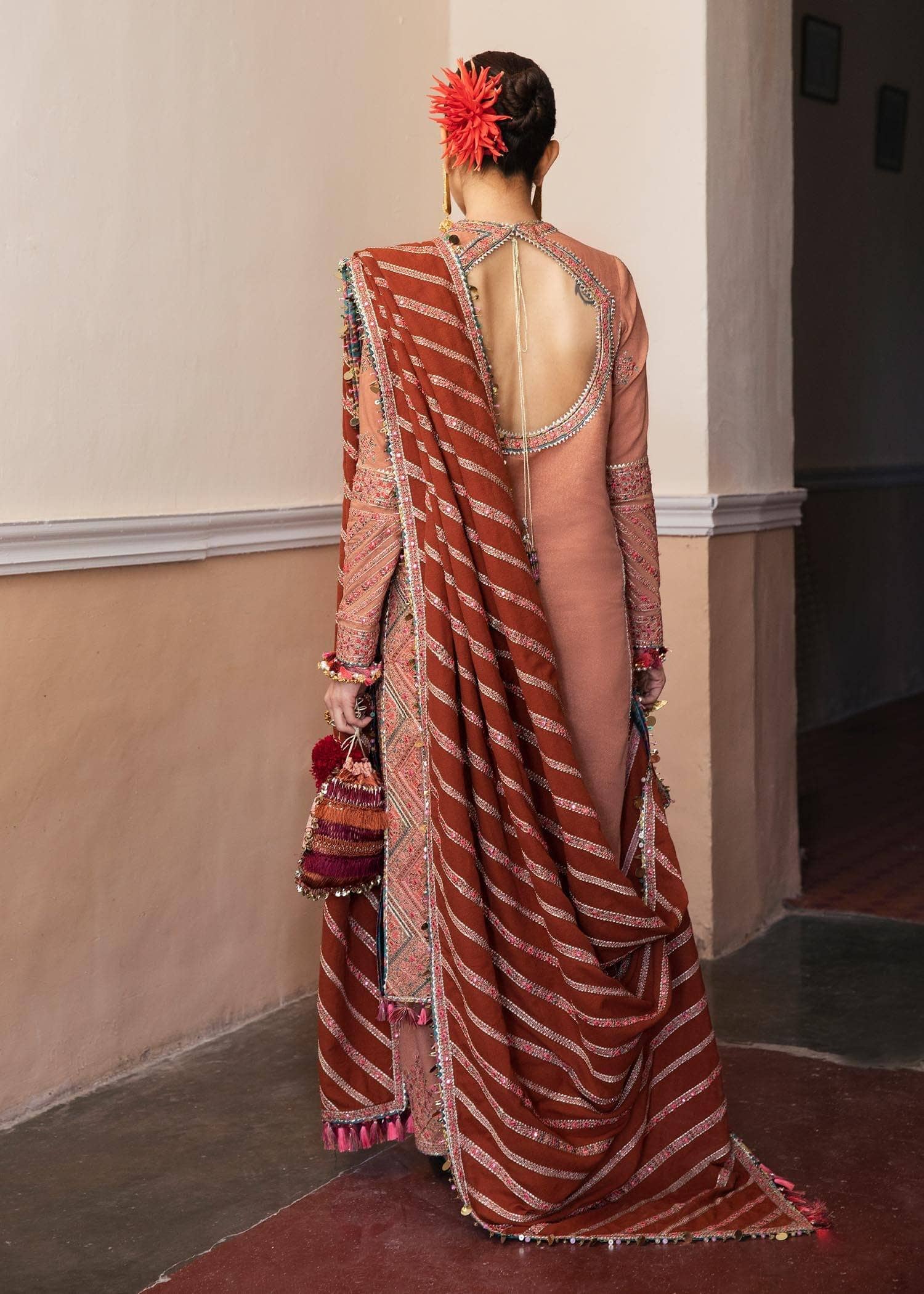 img_hussain_rehar_karandi_22_awwal_boutique