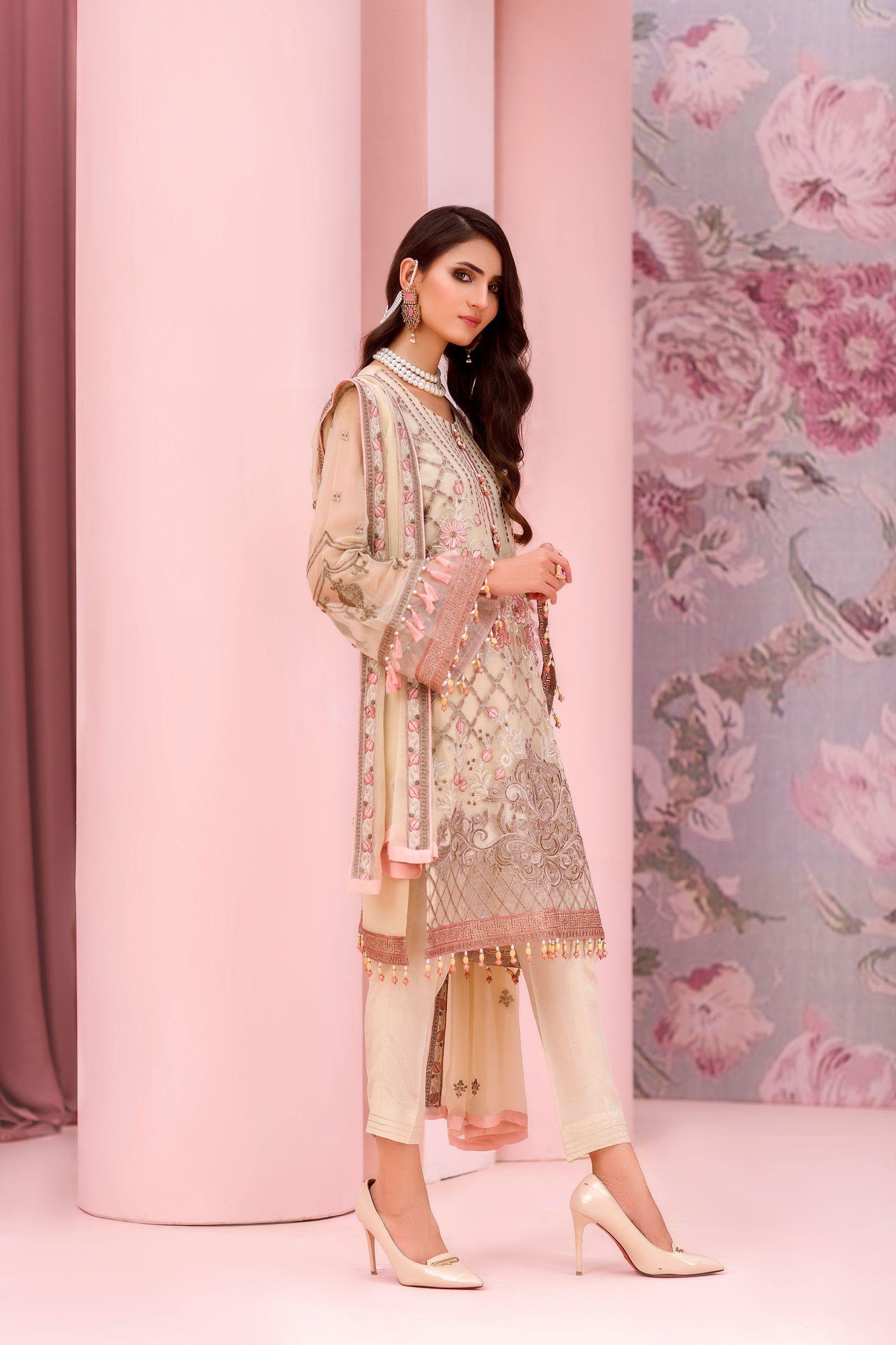 img_kuch_khaas_by_flossie_chiffon_vol_7_awwal_boutique