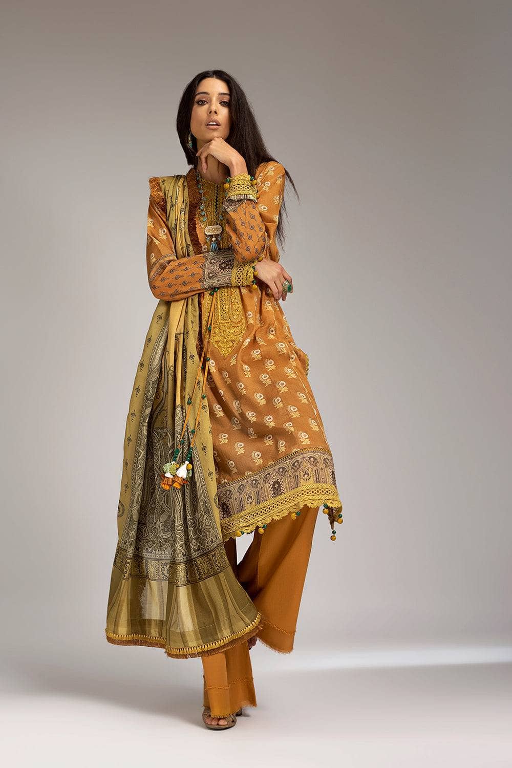 img_sobia_nazir_lawn_prints_22_awwal_boutique