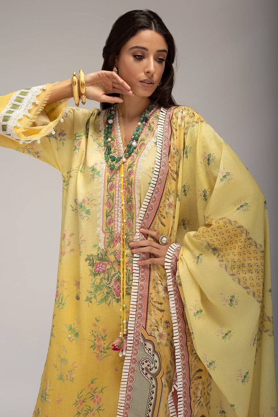 img_sobia_nazir_lawn_prints_22_awwal_boutique