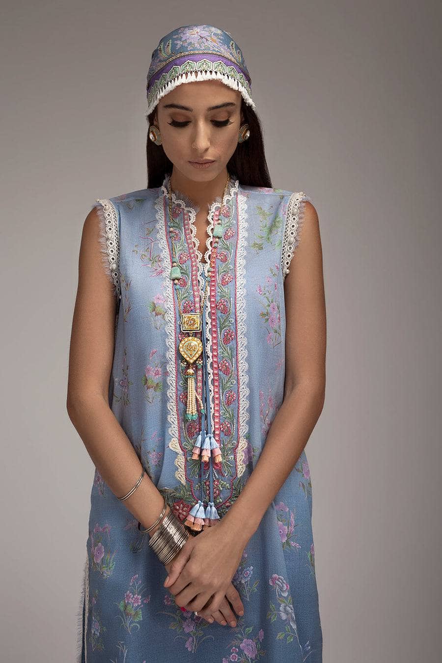 img_sobia_nazir_lawn_prints_22_awwal_boutique