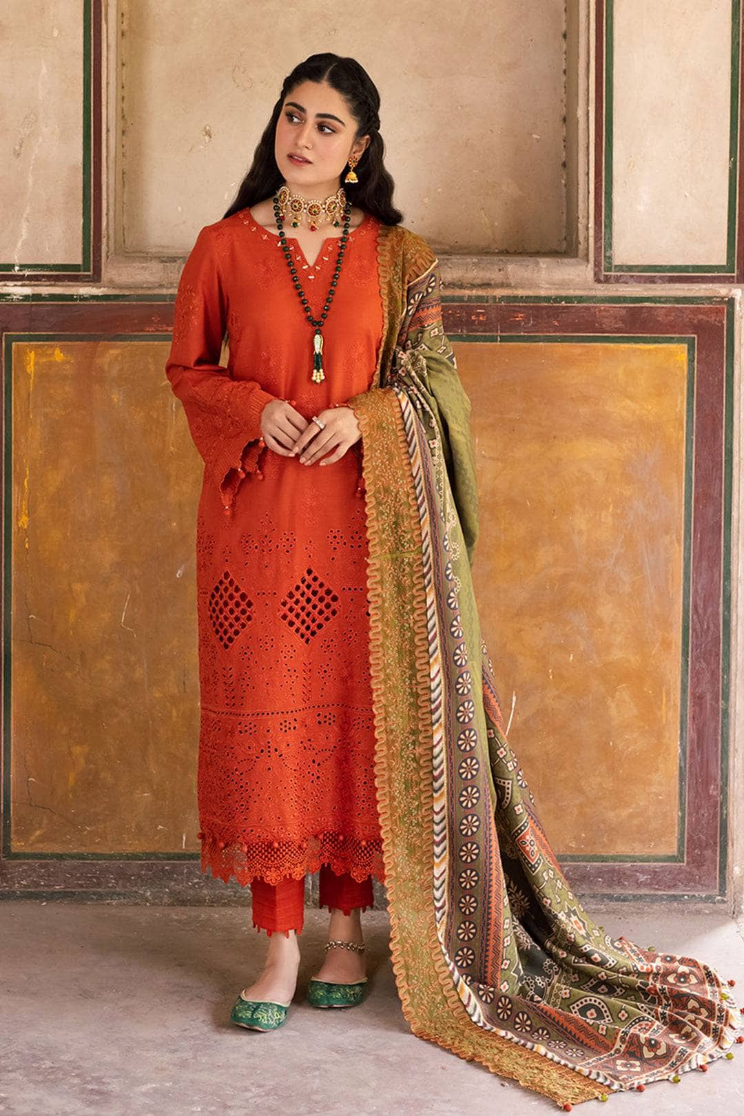 img_nureh_maya_khaddar_awwal_boutique