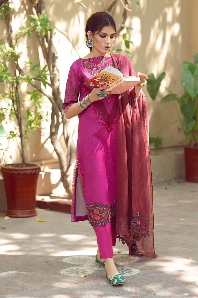img_kinaar_lawn_by_shiza_hassan_2021_awwal_boutique
