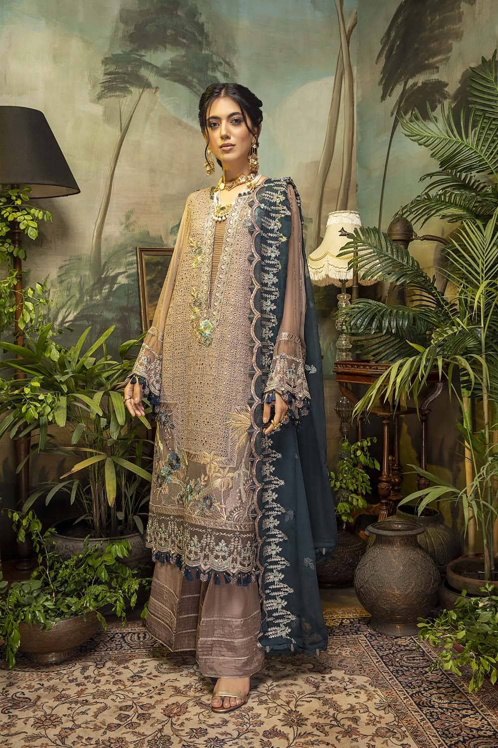 img_adans_llibas_guzarish_chikankari_chiffon_awwal_boutique