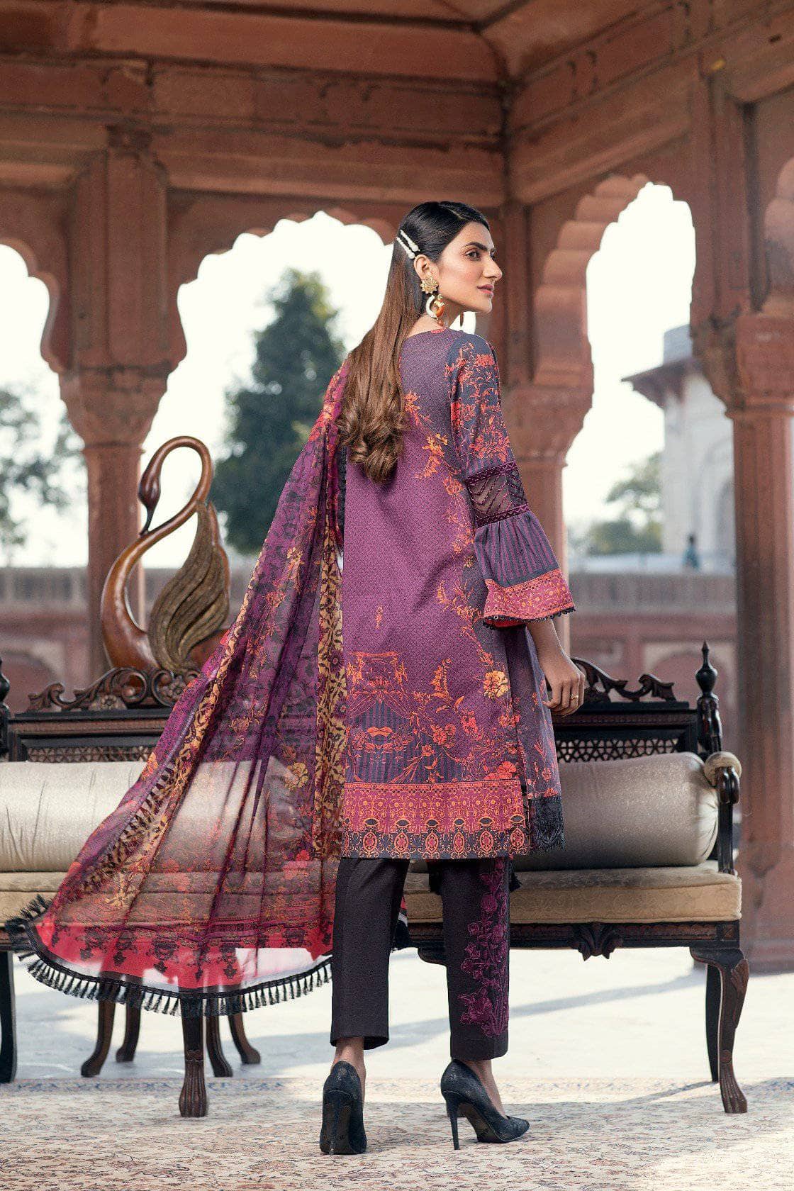 img_azure_luxury_lawn_collection_awwal_boutique