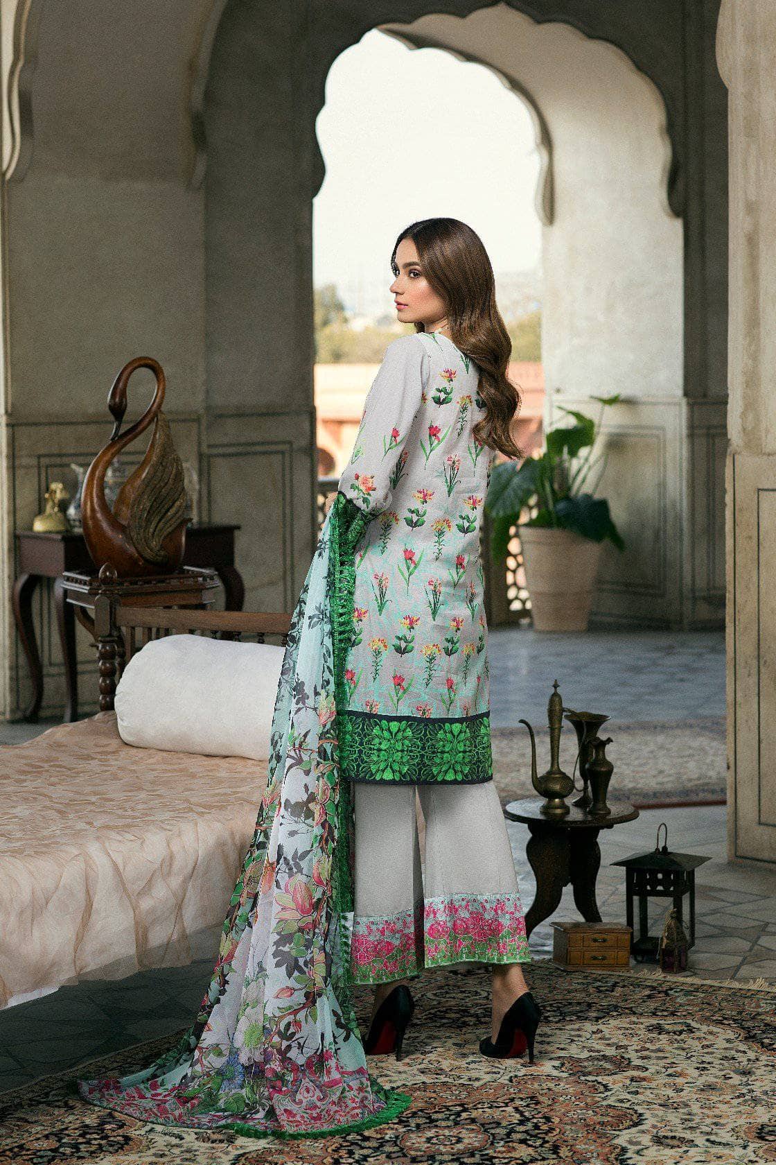 img_azure_luxury_lawn_collection_awwal_boutique