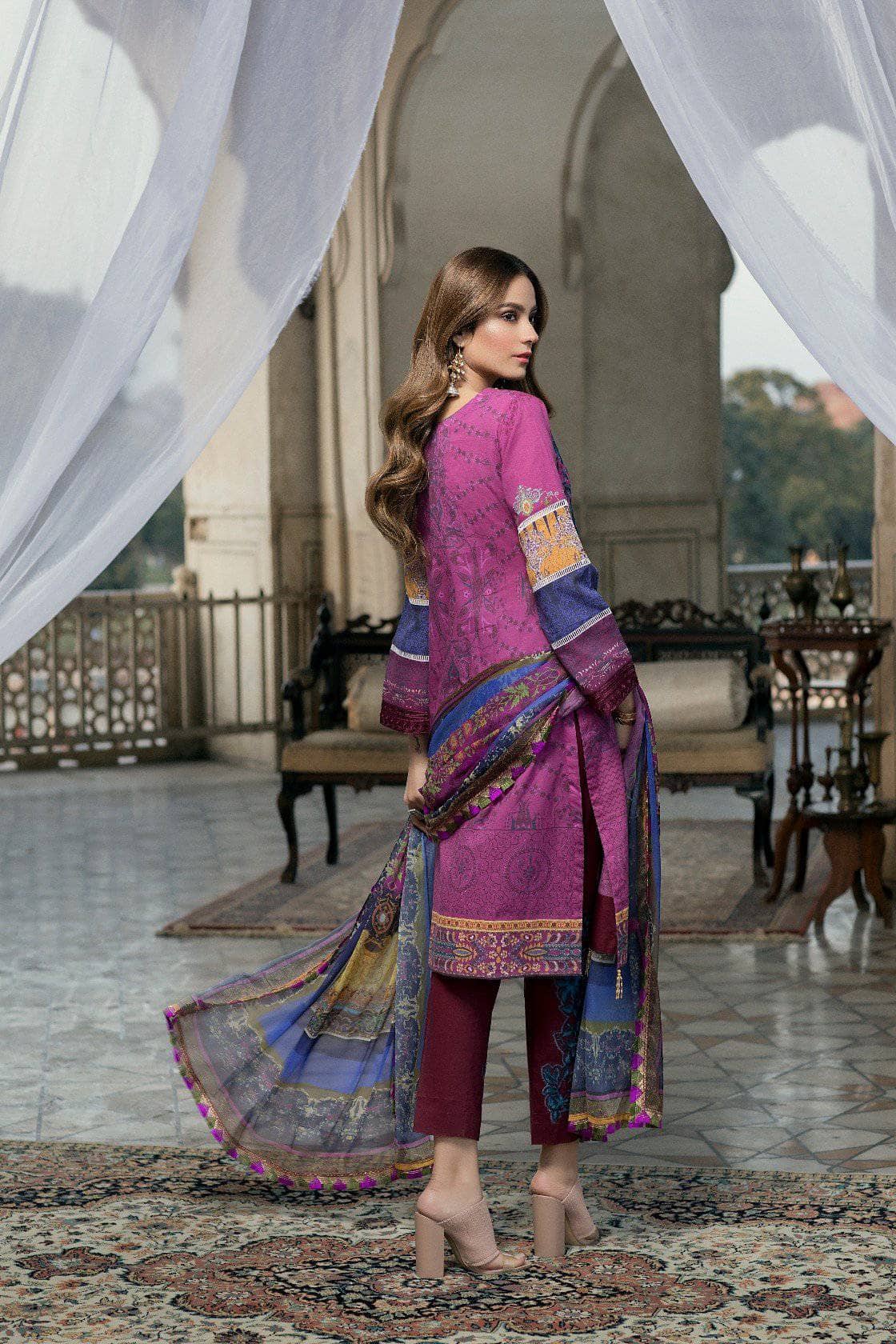 img_azure_luxury_lawn_collection_awwal_boutique