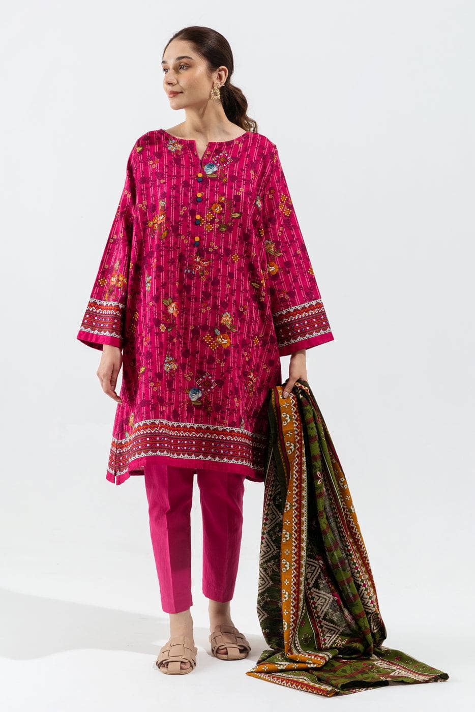 img_beechtree_winter_22_awwal_boutique