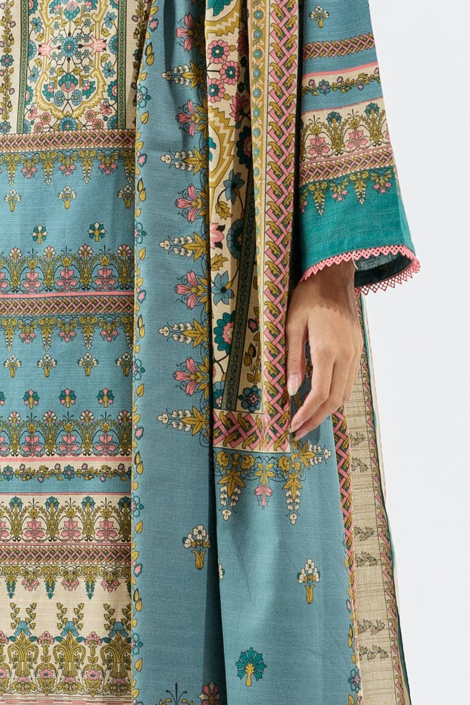 img_beechtree_winter_22_awwal_boutique