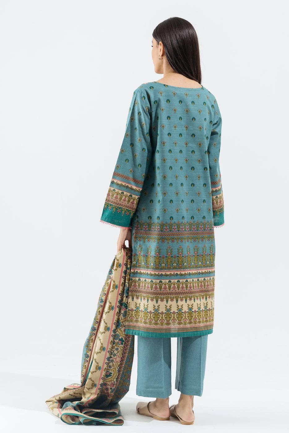 img_beechtree_winter_22_awwal_boutique