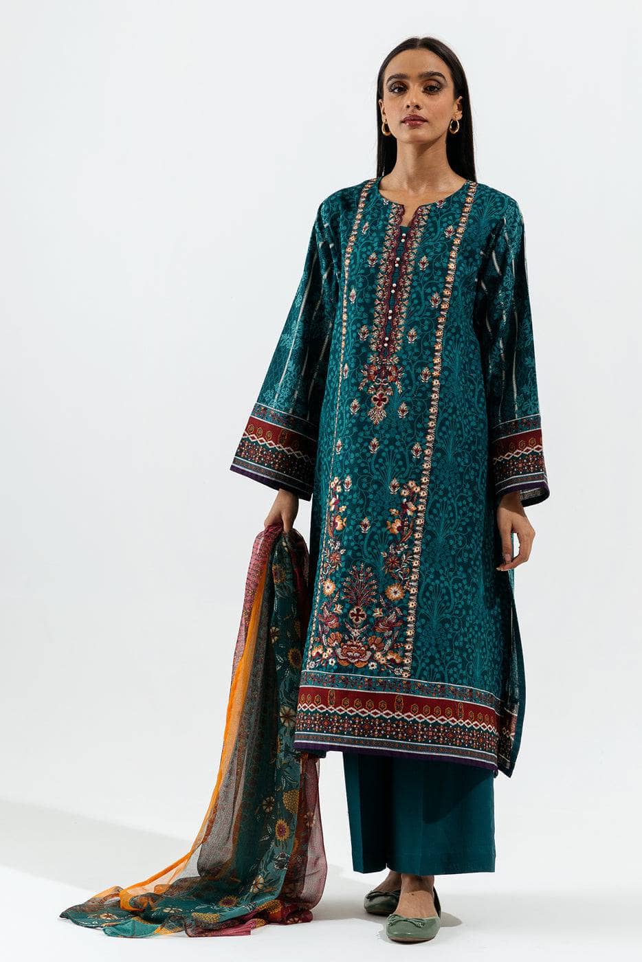 Img_beechtree_fall_winter_22_awwal_boutique