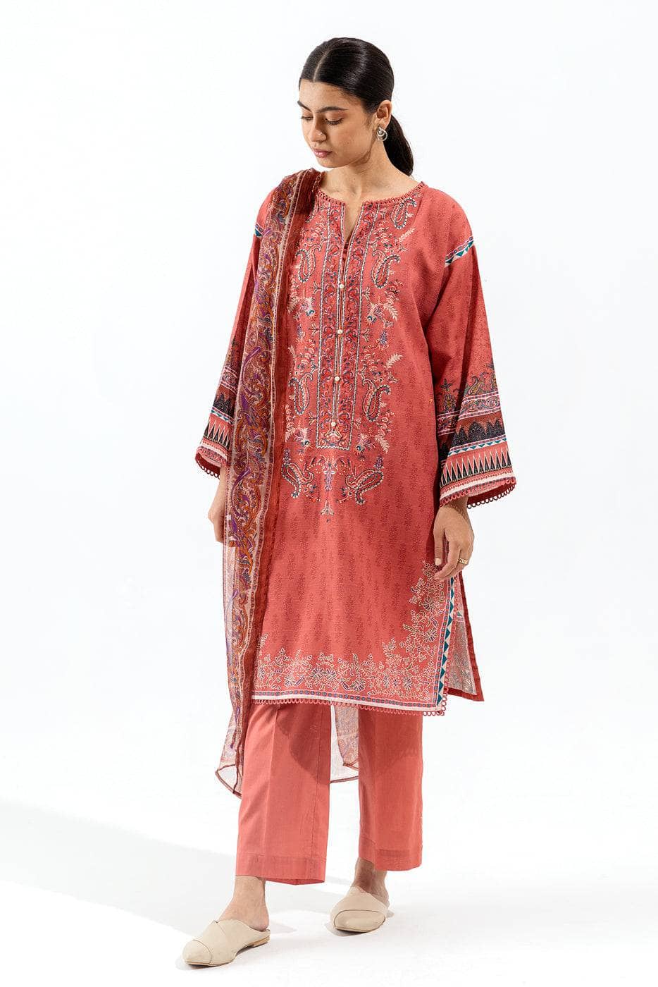 Img_beechtree_fall_winter_22_awwal_boutique