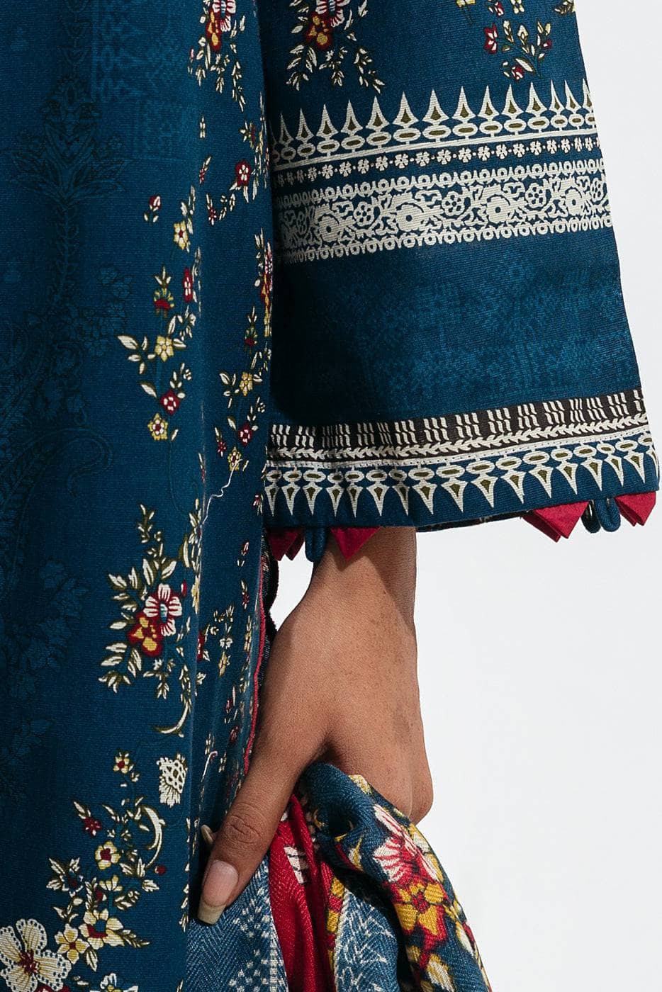 Img_beechtree_fall_winter_22_awwal_boutique