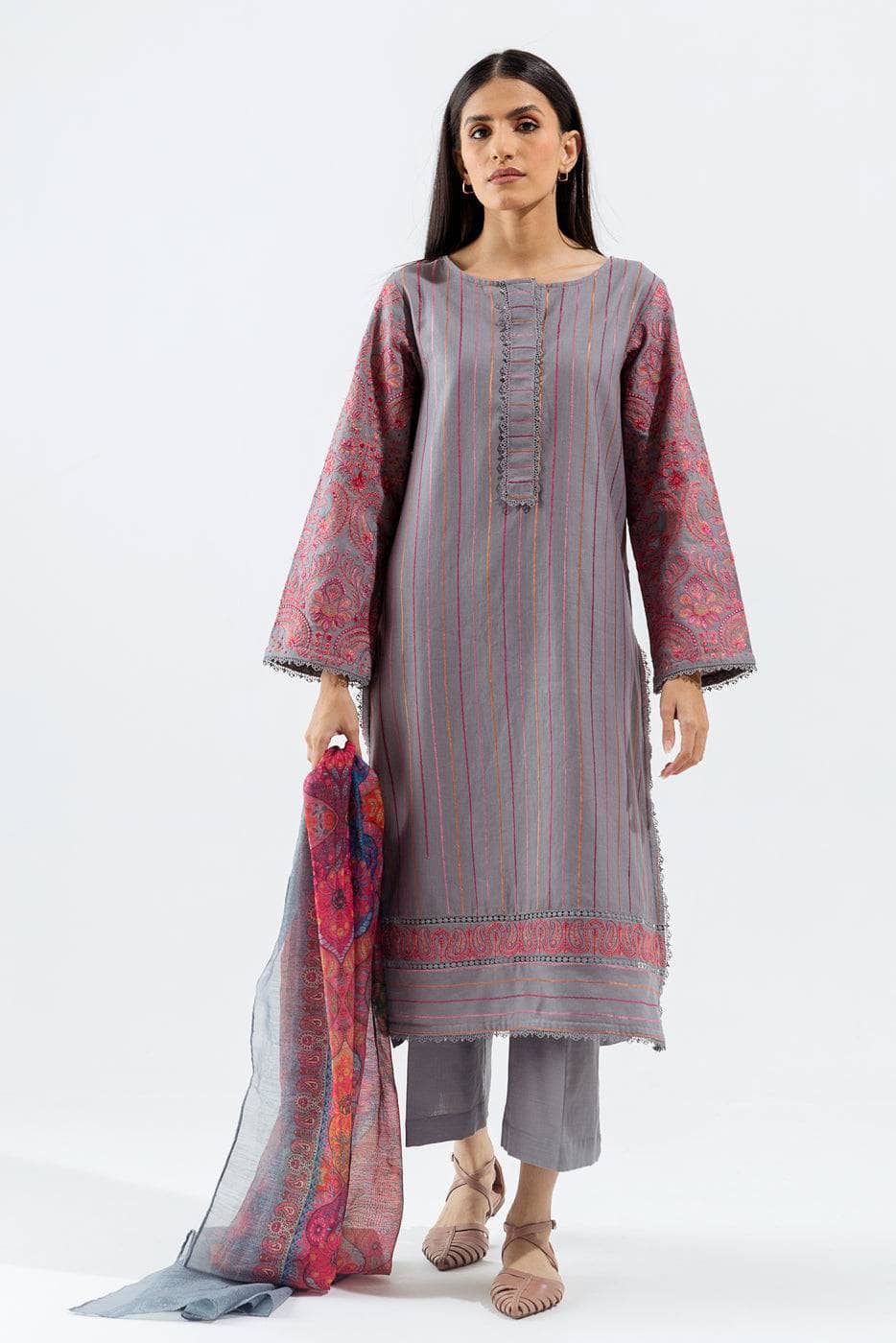 Img_beechtree_fall_winter_22_awwal_boutique